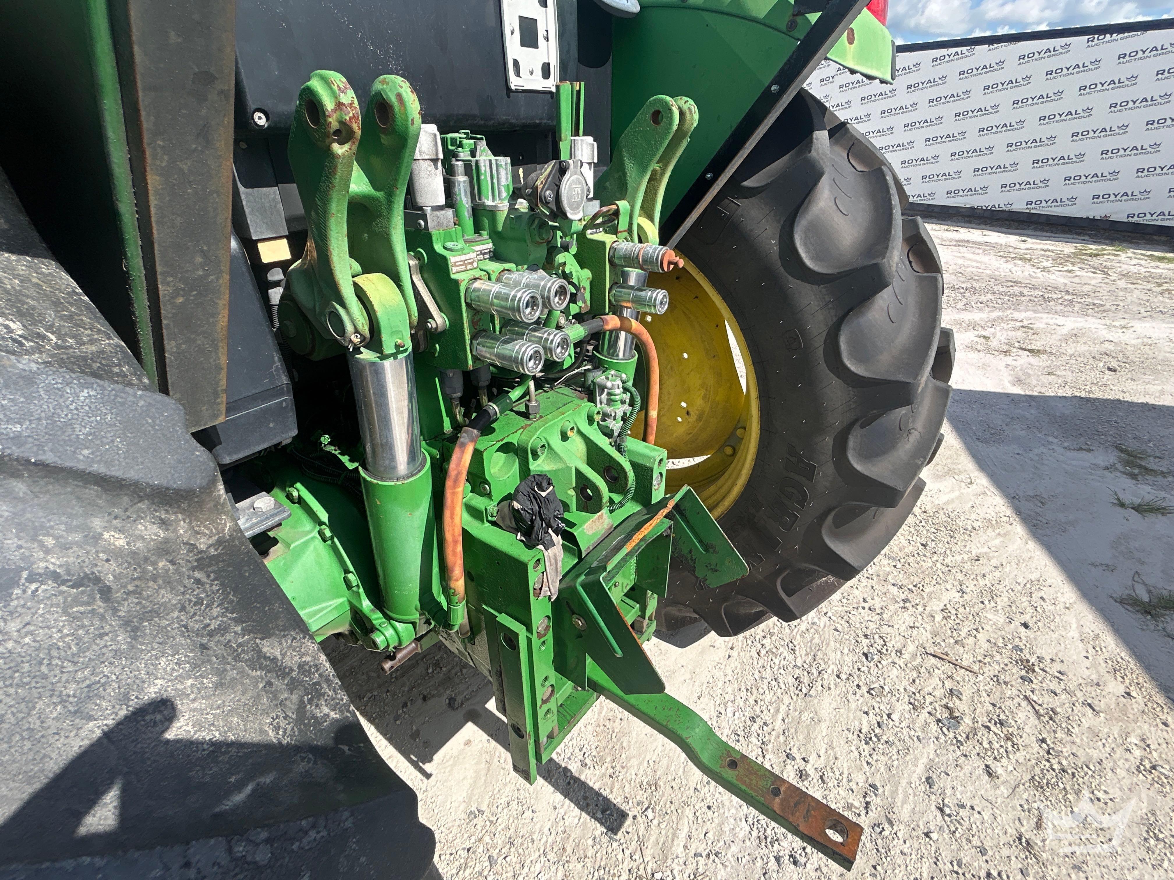 John Deere 6430