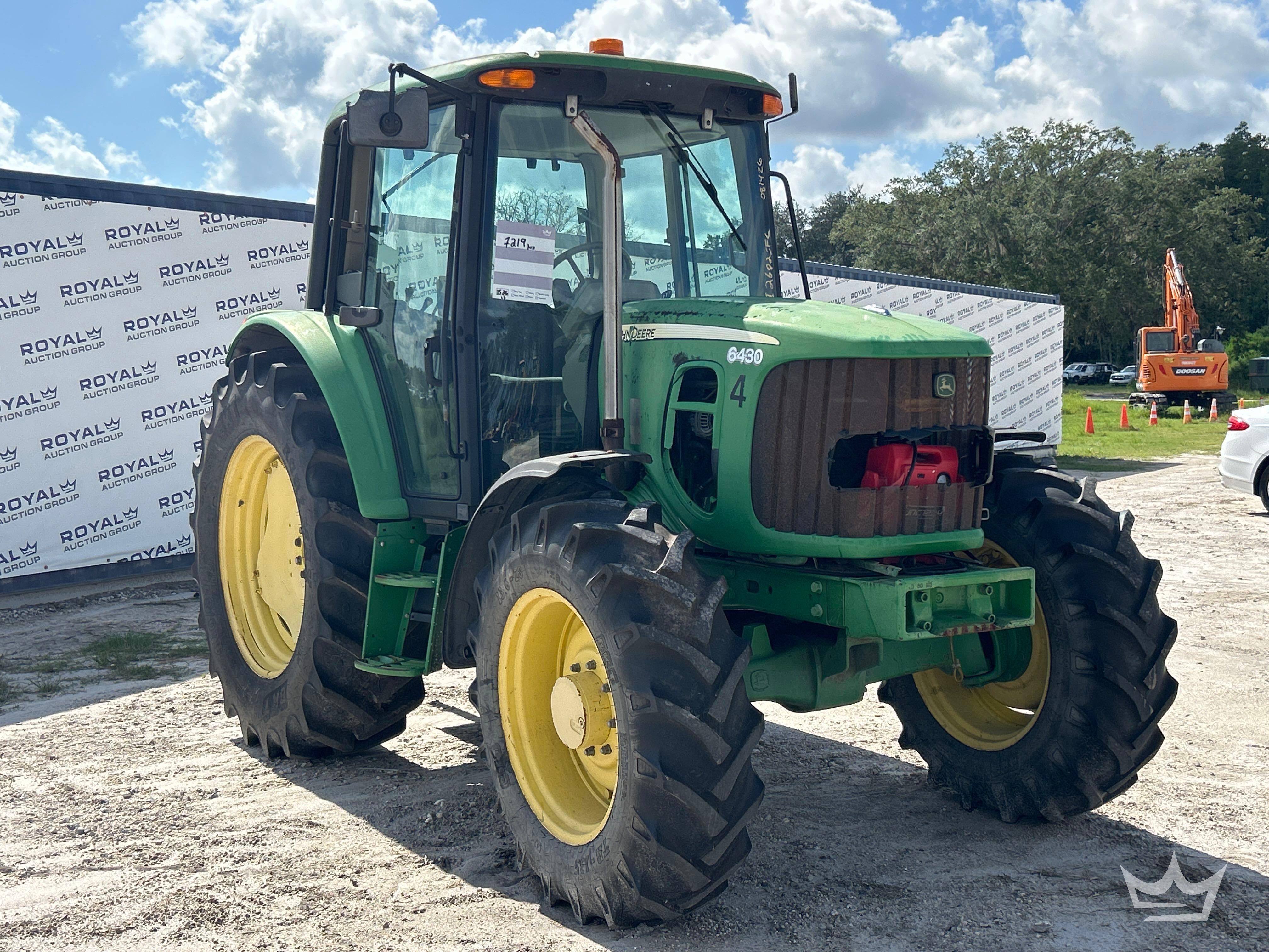 John Deere 6430