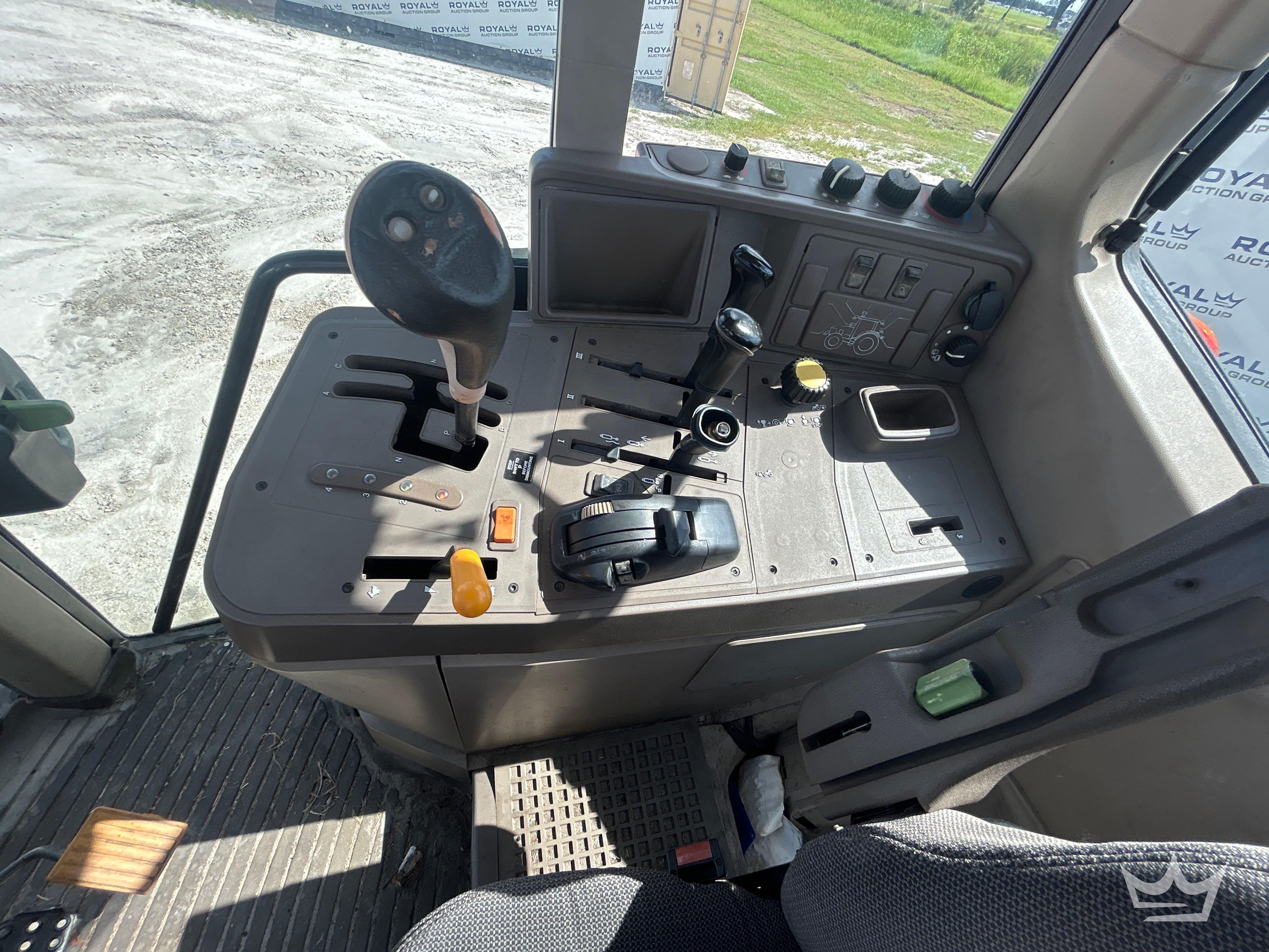 John Deere 6430