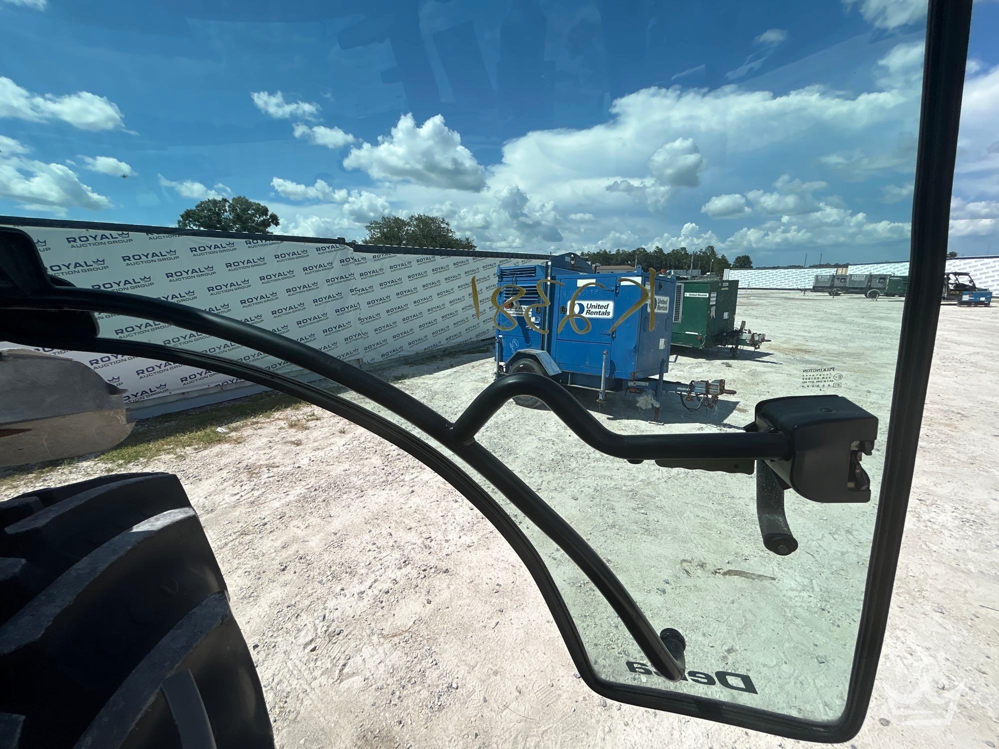 2009 New Holland T6030