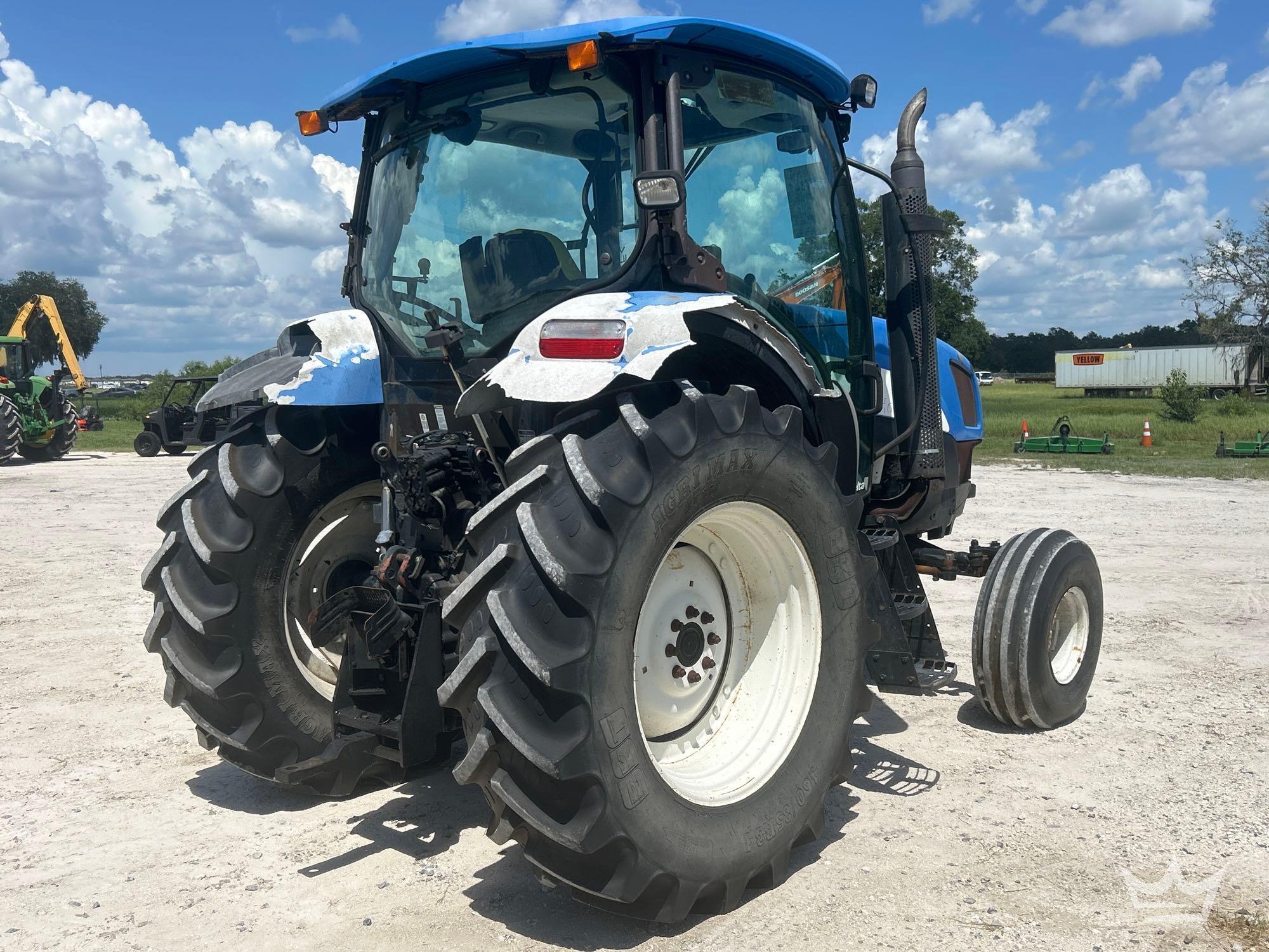 2009 New Holland T6030
