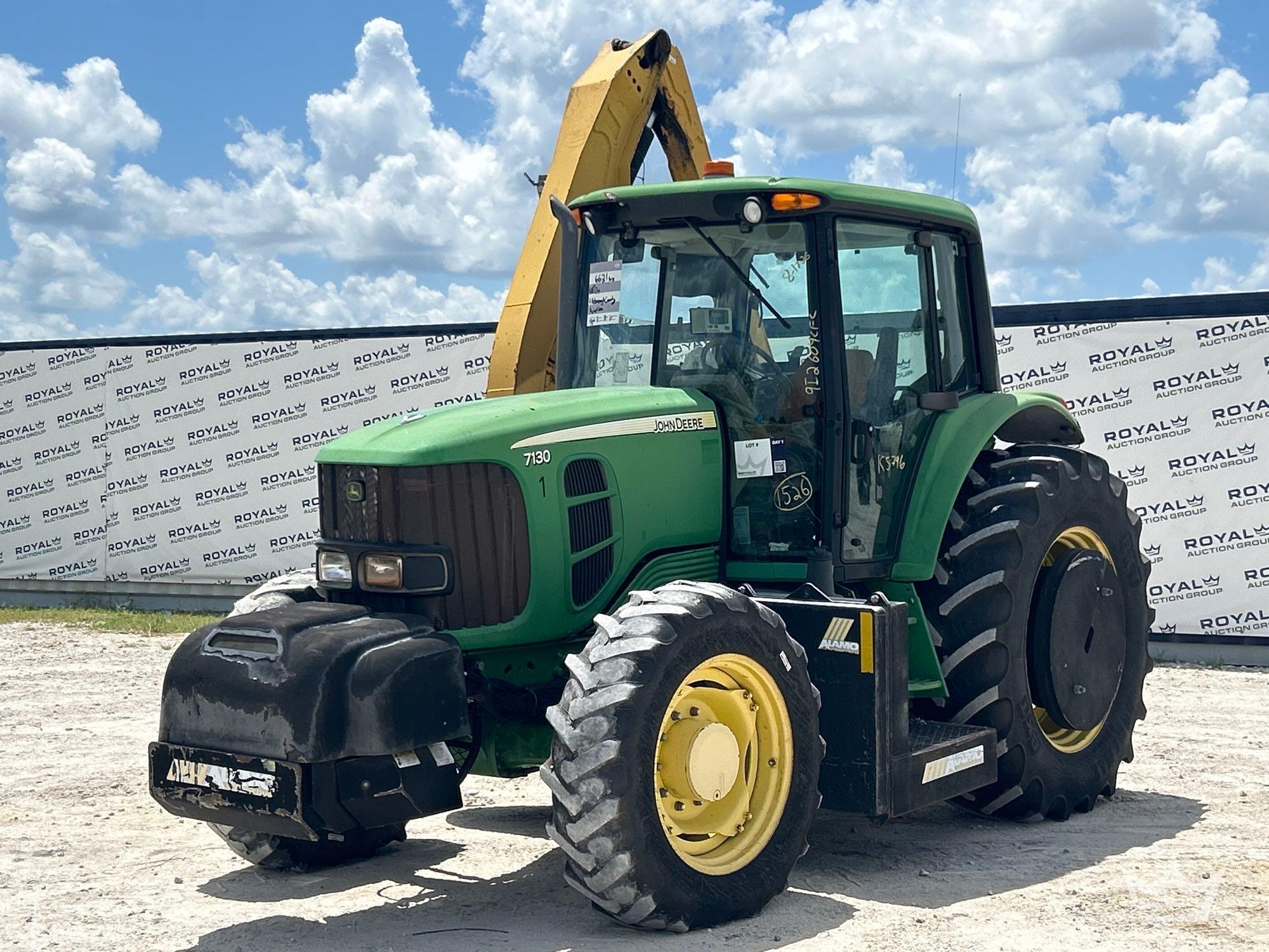 John Deere 7130
