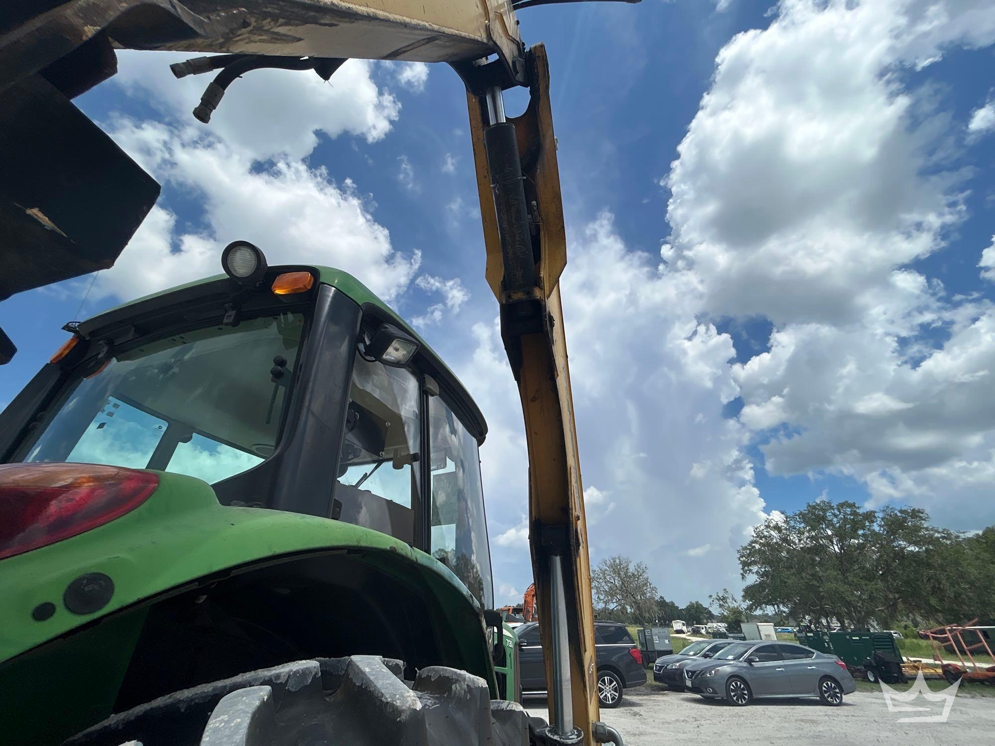 John Deere 7130