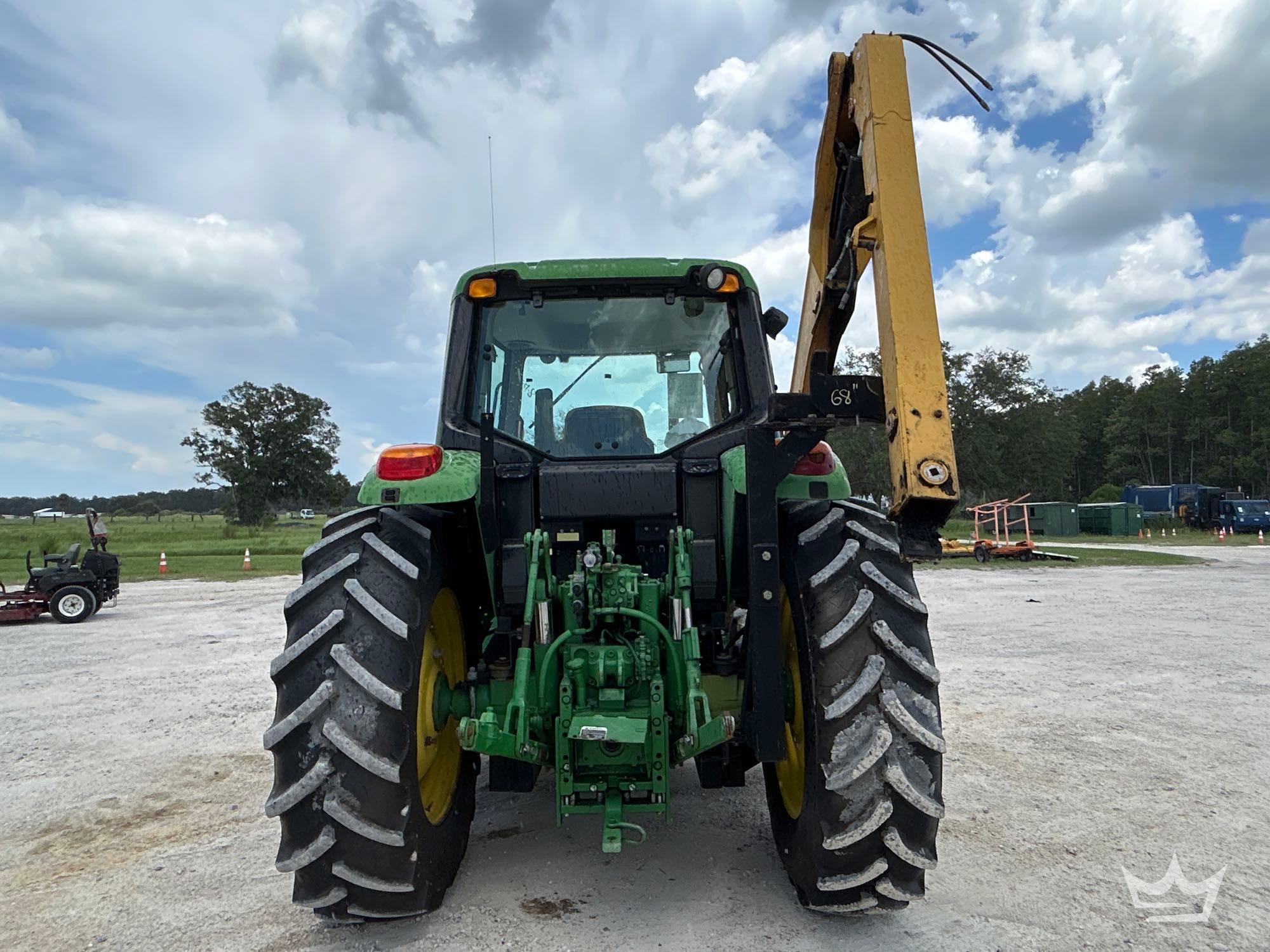 John Deere 7130
