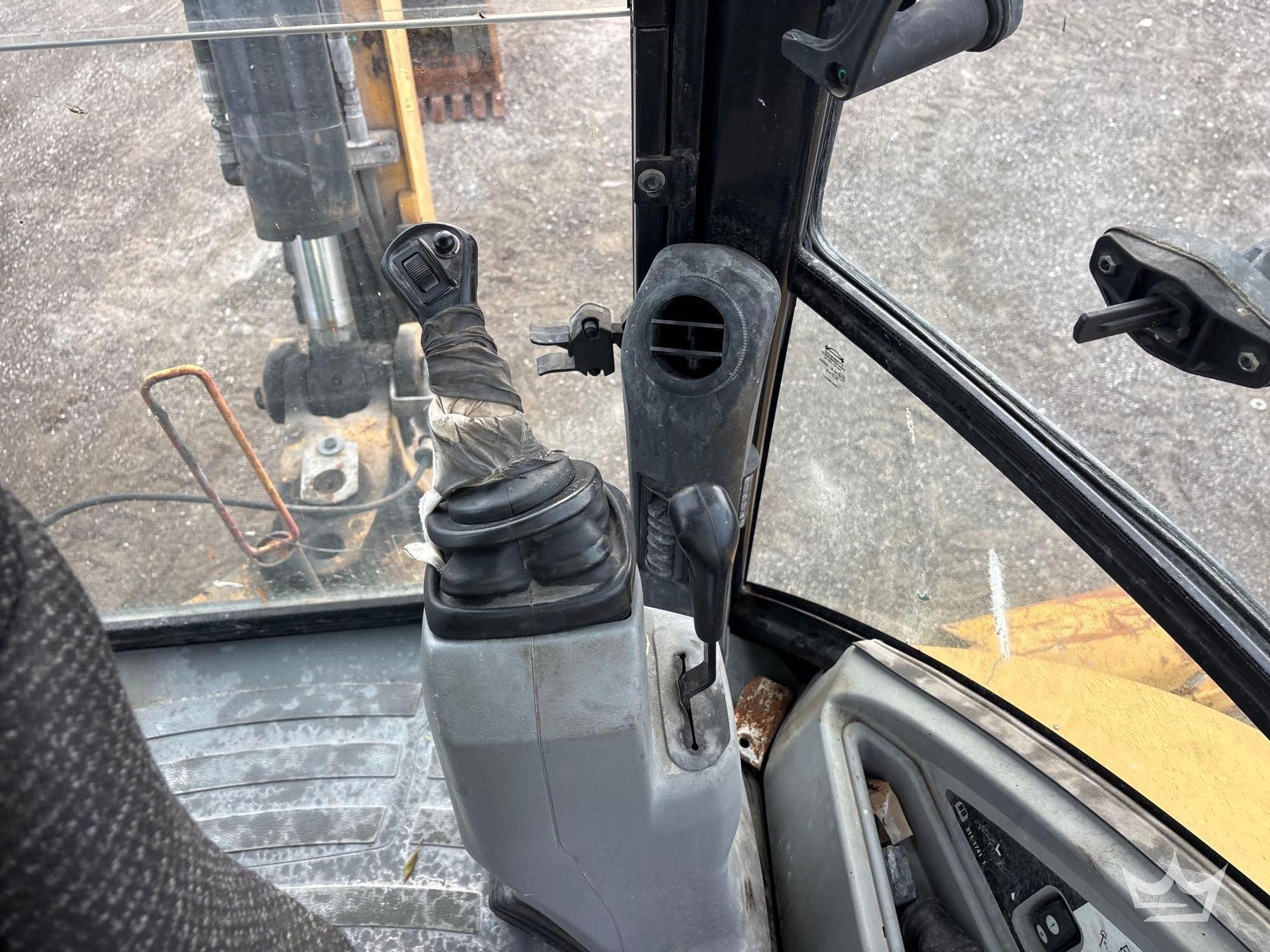 2013 Caterpillar 430F
