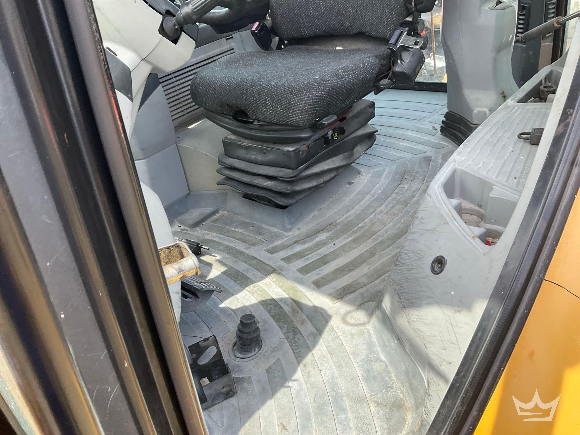2013 Caterpillar 430F