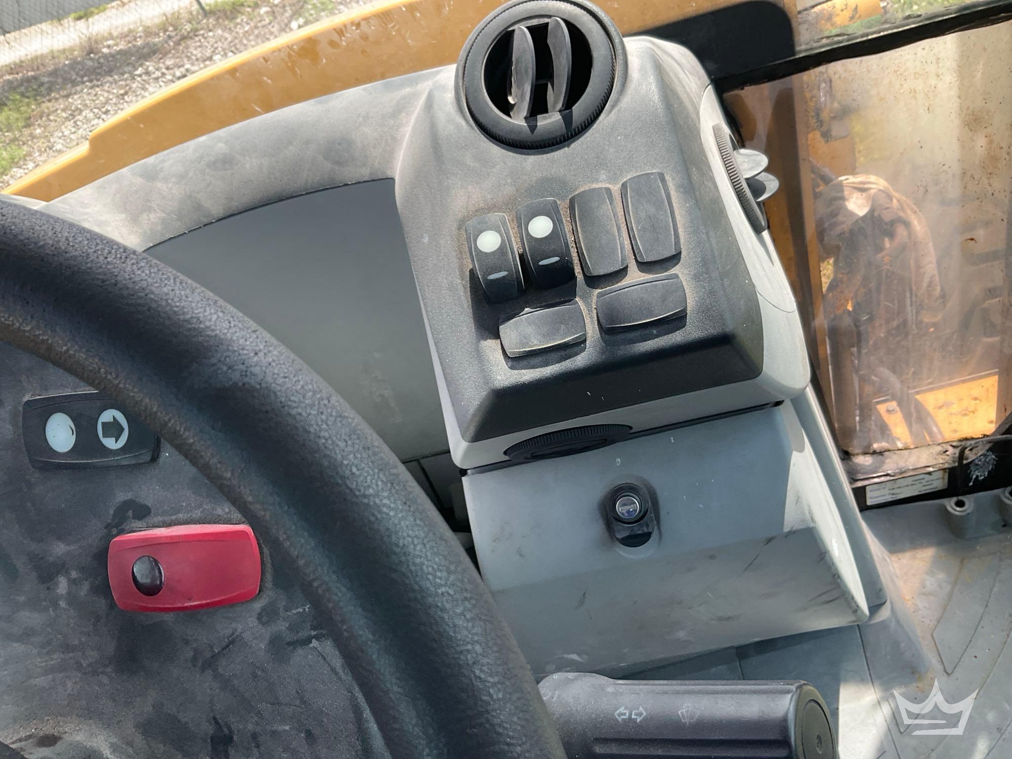 2013 Caterpillar 430F