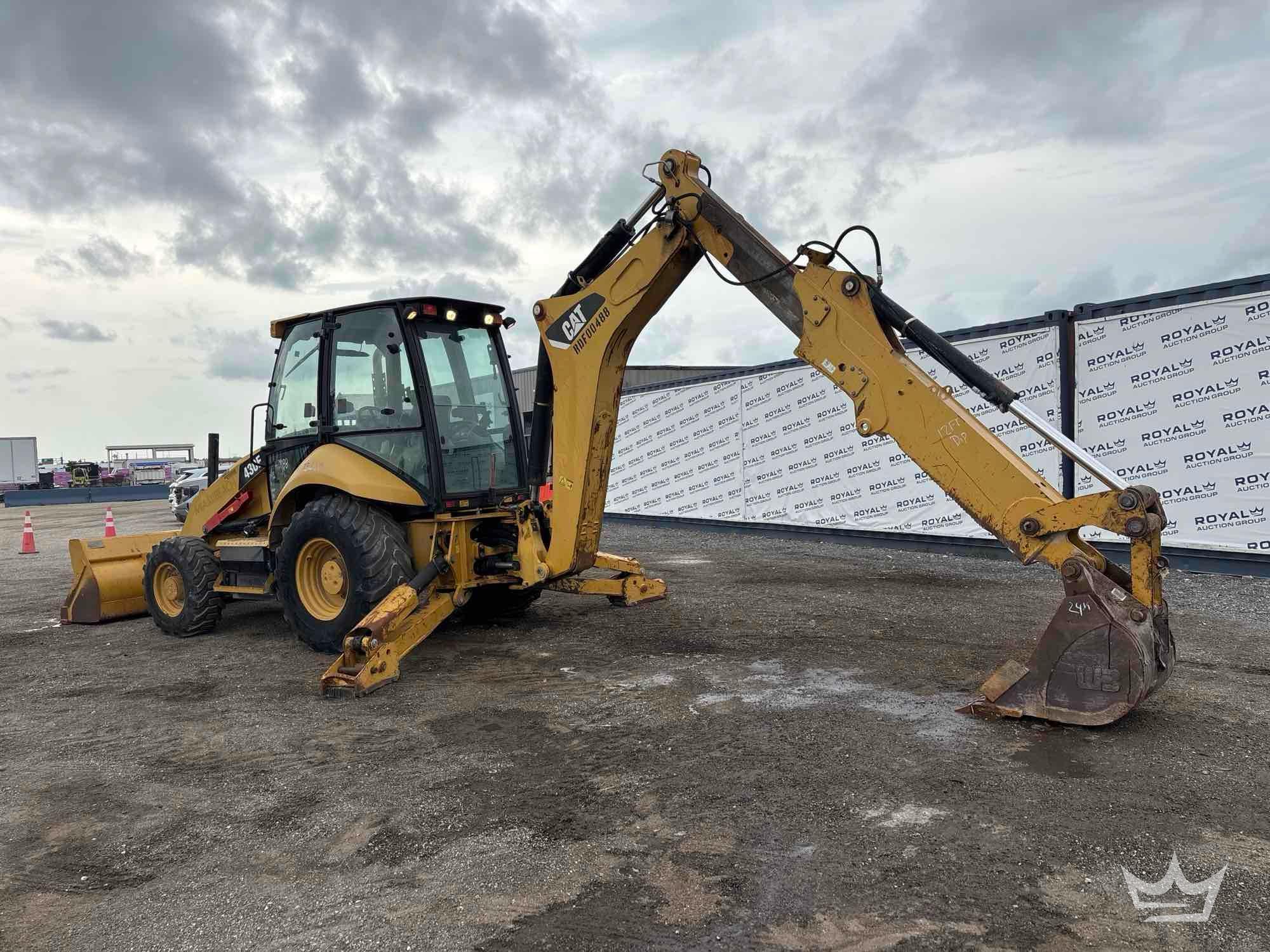 2013 Caterpillar 430F