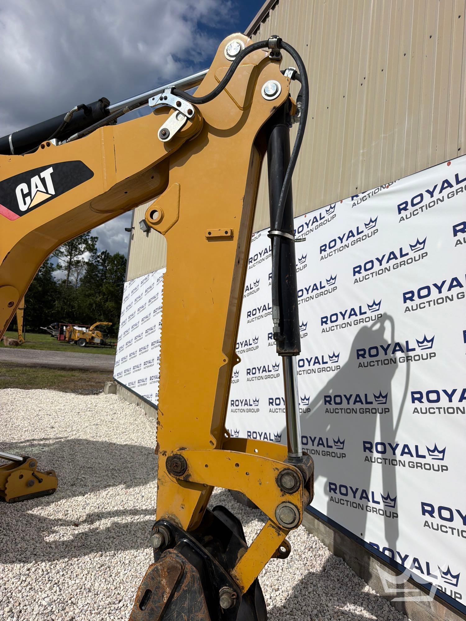 Caterpillar 420F2