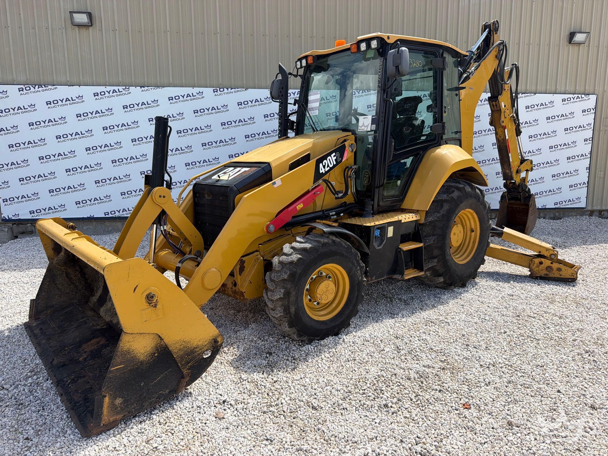 2018 Caterpillar 420F2