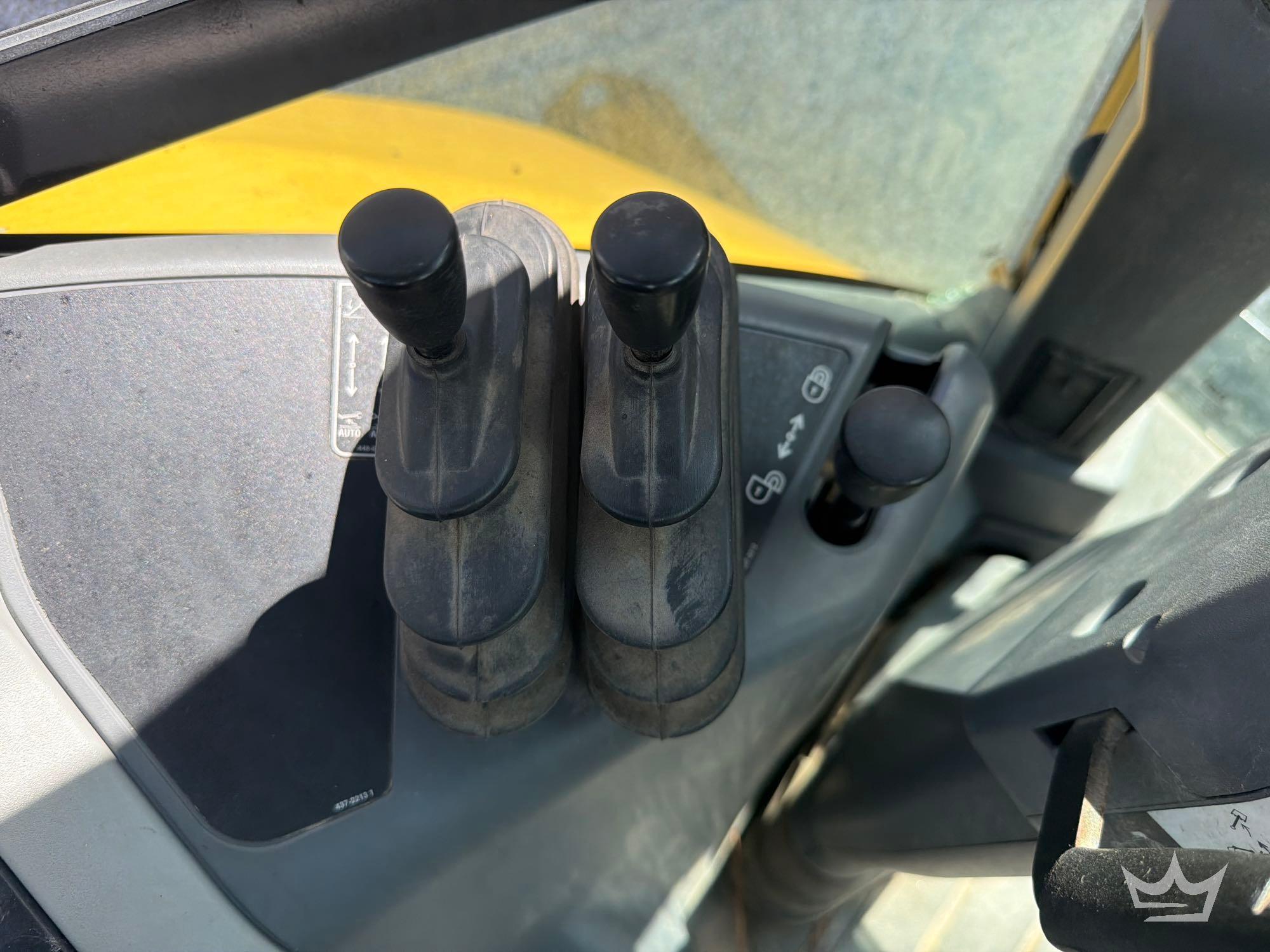 2018 Caterpillar 420F2