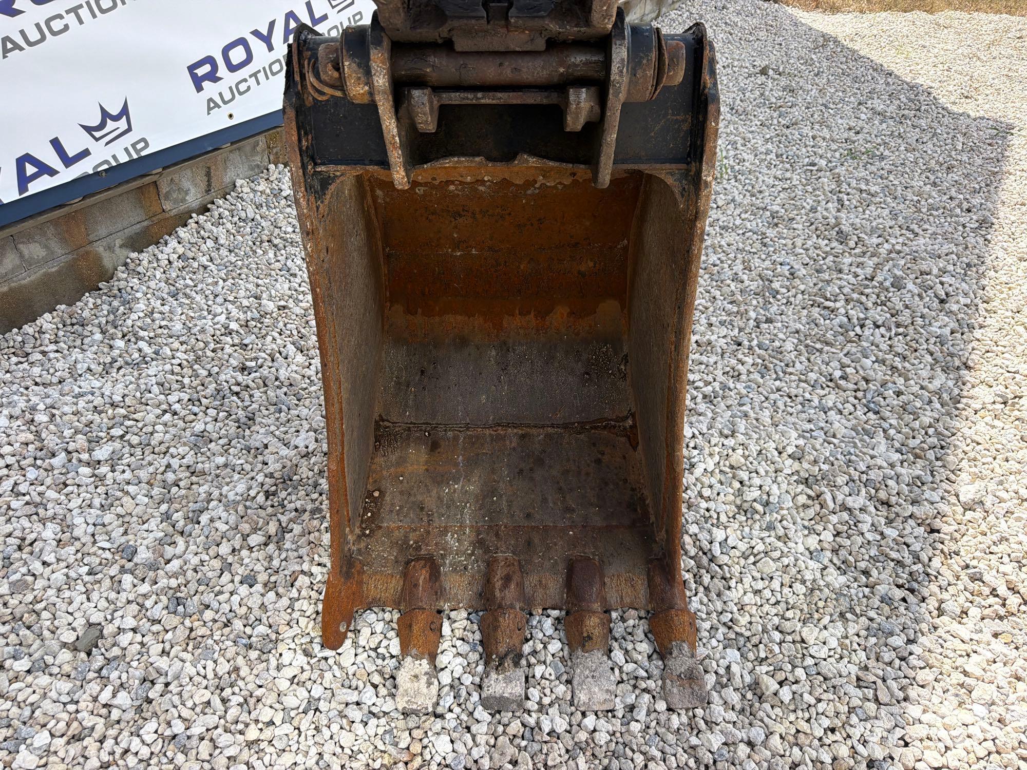 2018 Caterpillar 420F2