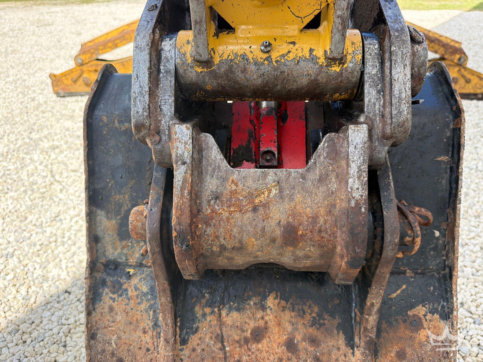 2018 Caterpillar 420F2