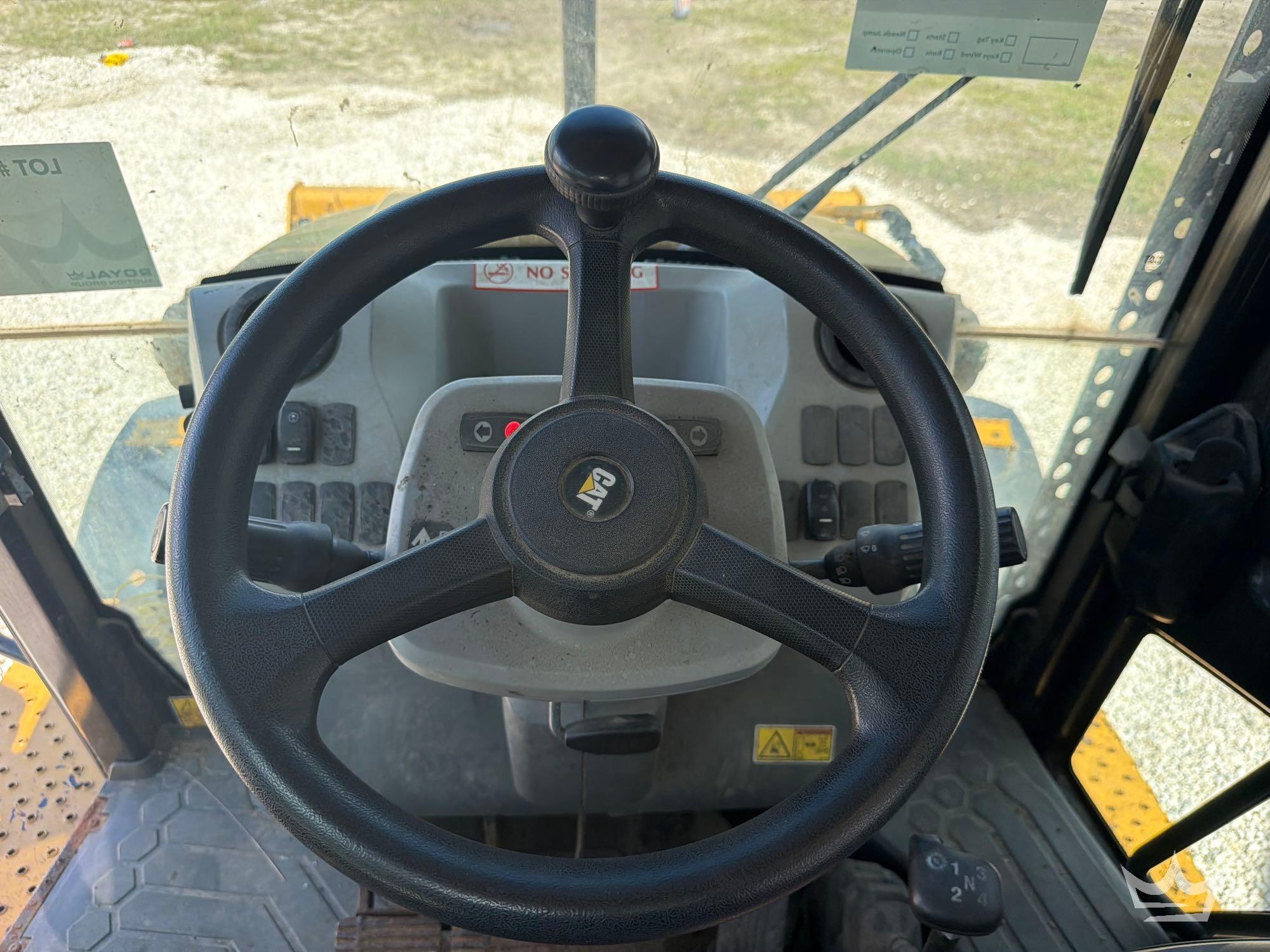 2018 Caterpillar 420F2