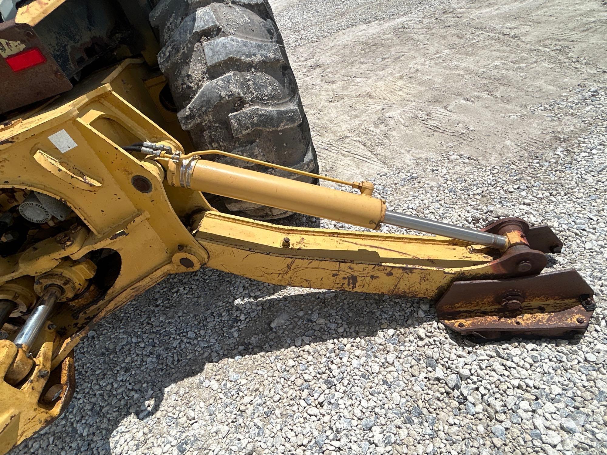 1999 Caterpillar 446B