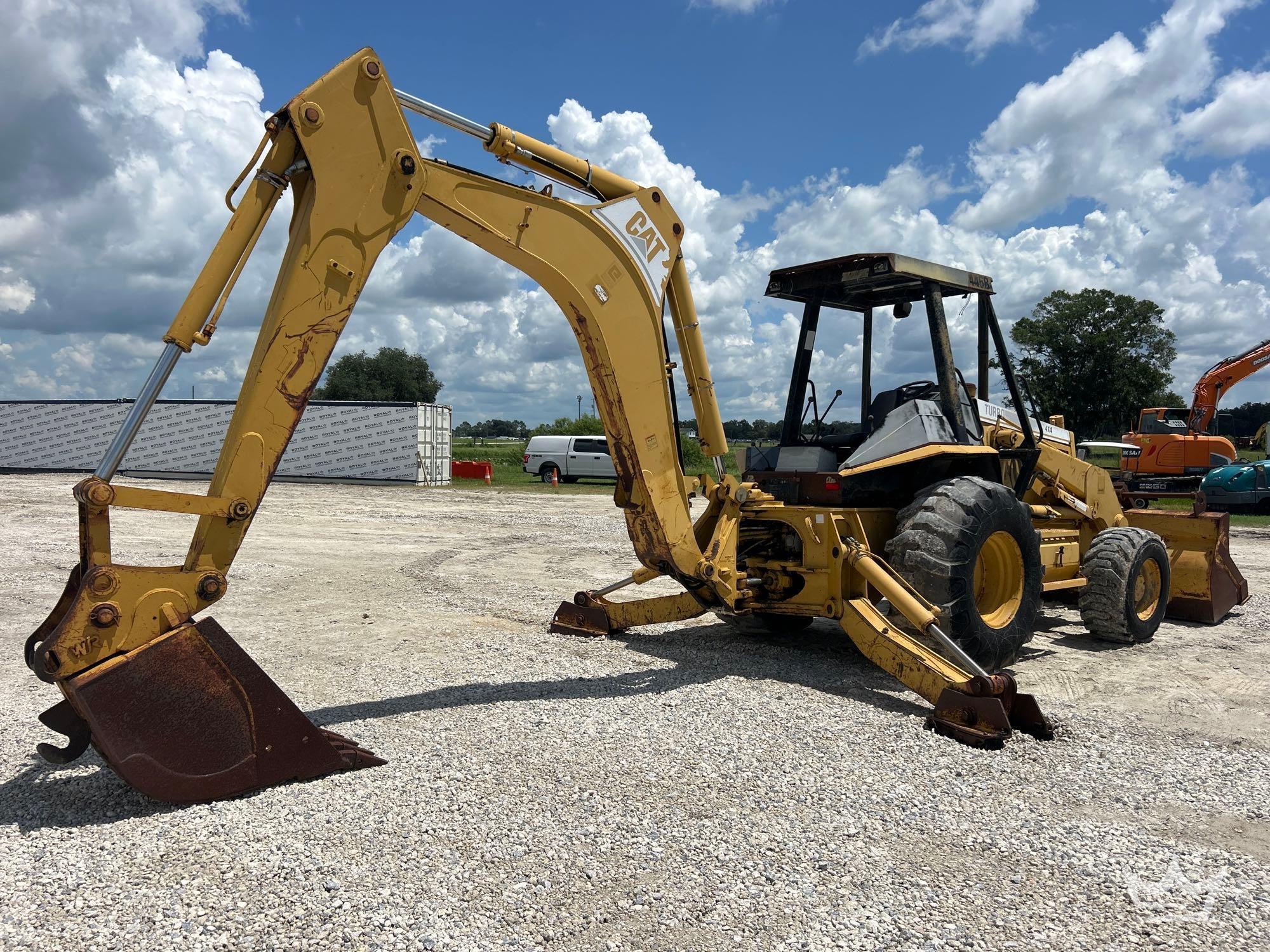 1999 Caterpillar 446B