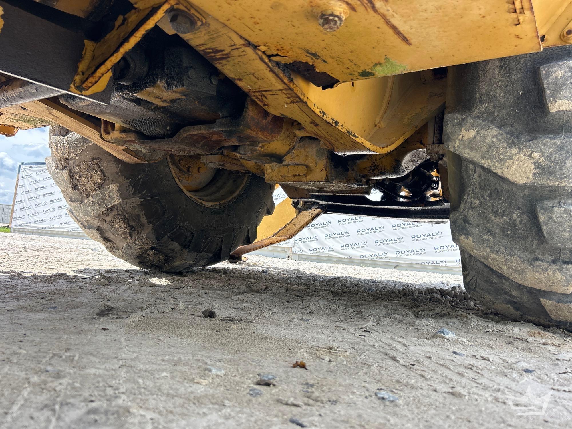 1999 Caterpillar 446B