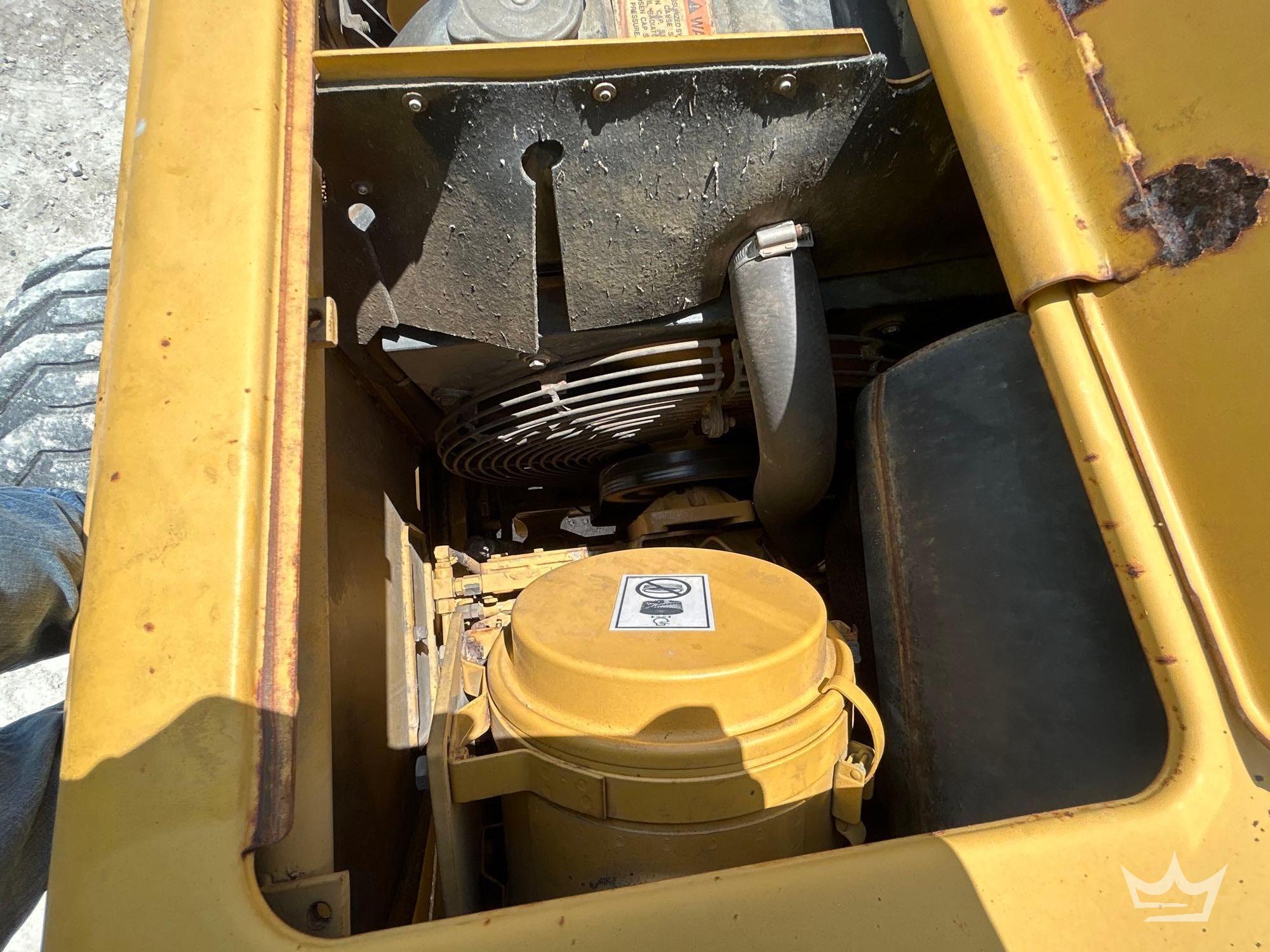 1999 Caterpillar 446B