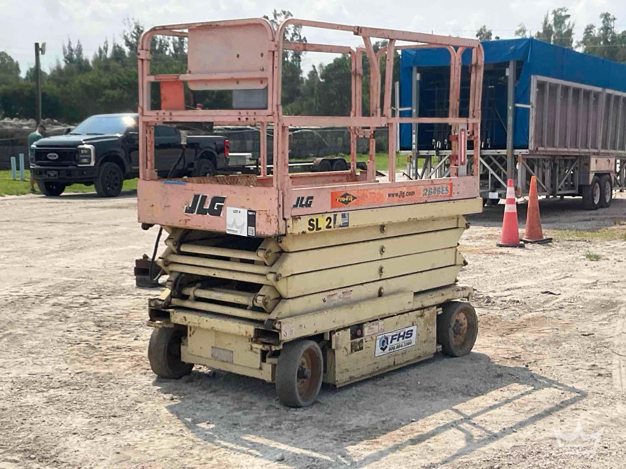 Photo of 2000 JLG 2646E