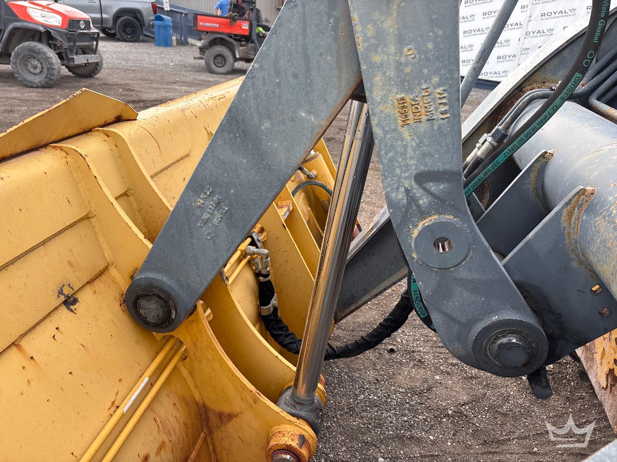 2015 John Deere 410LE