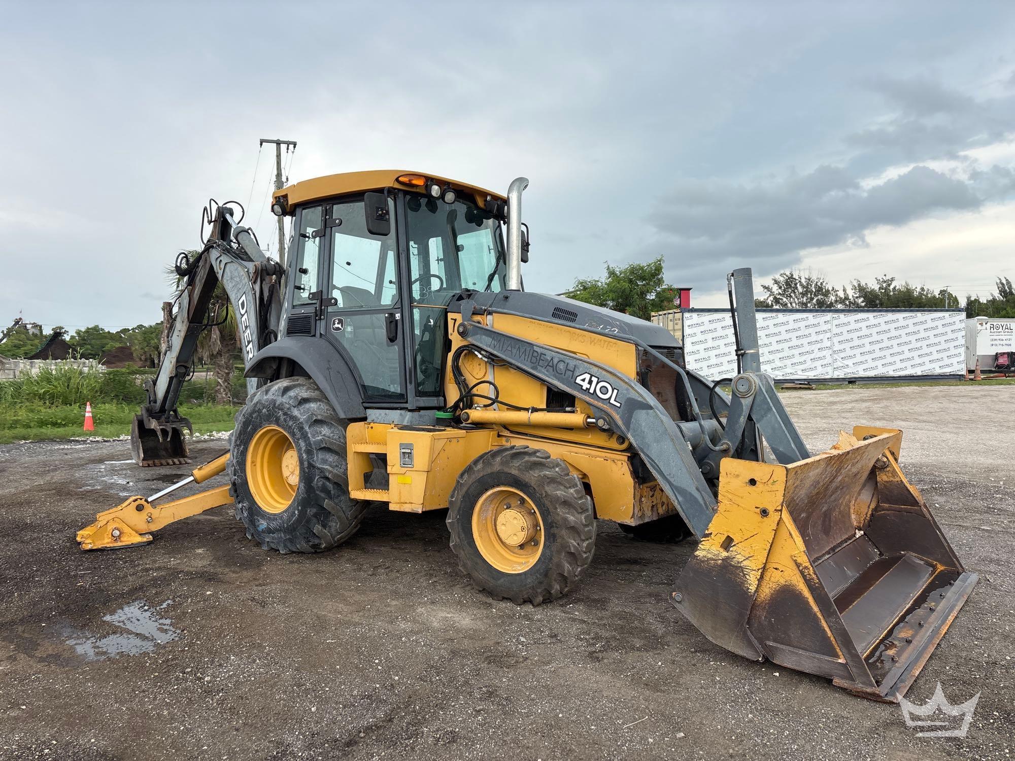 2015 John Deere 410LE