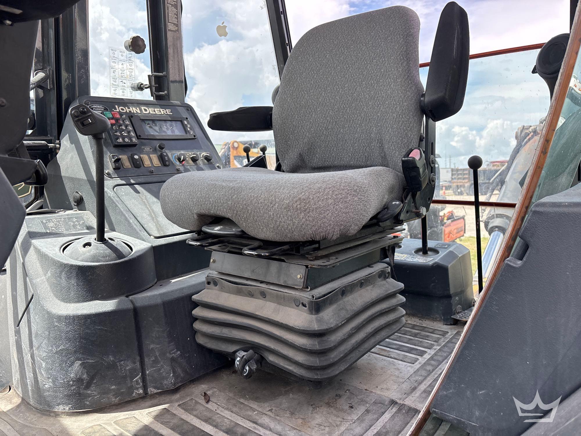 2015 John Deere 410LE