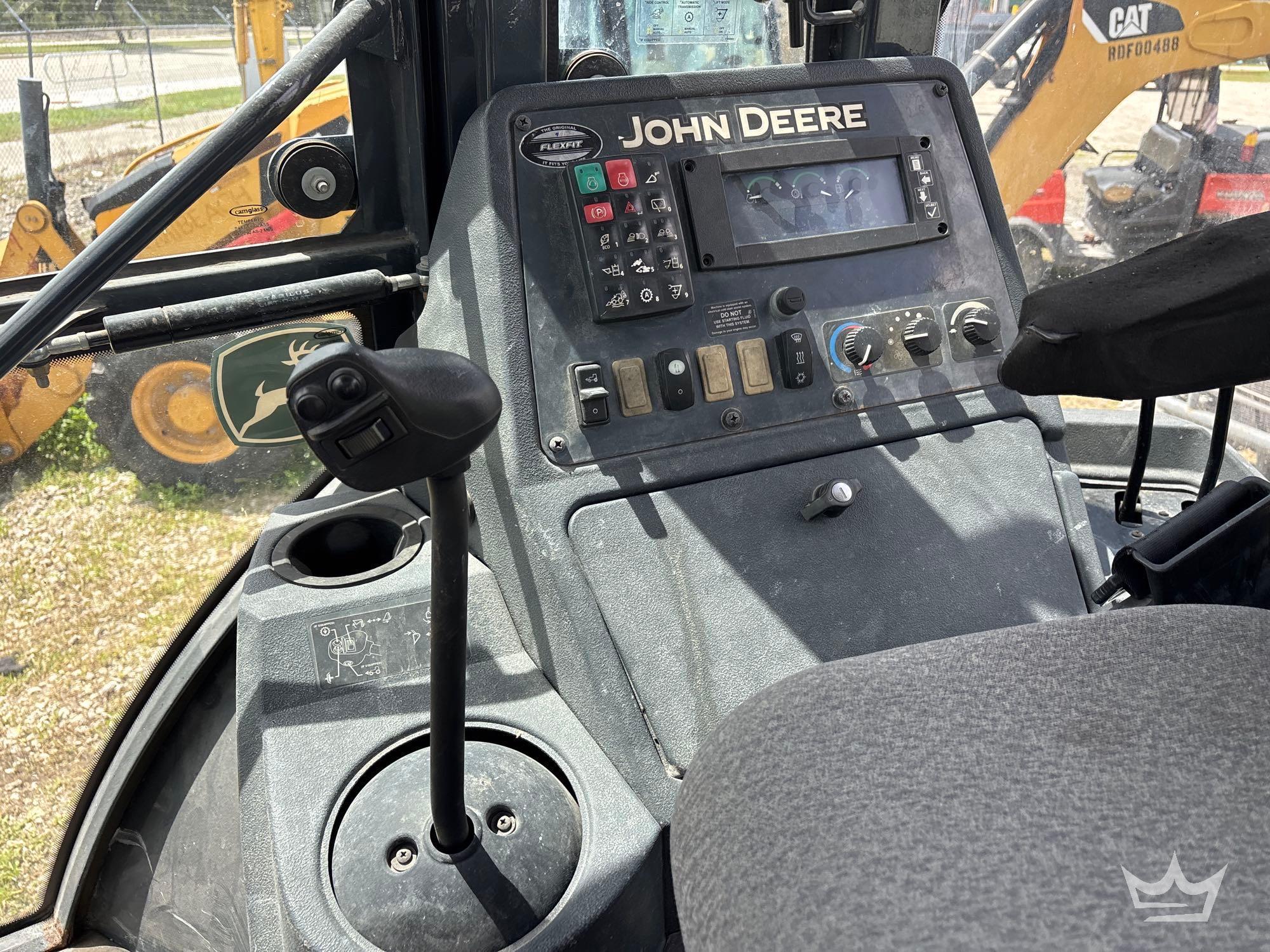 2015 John Deere 410LE
