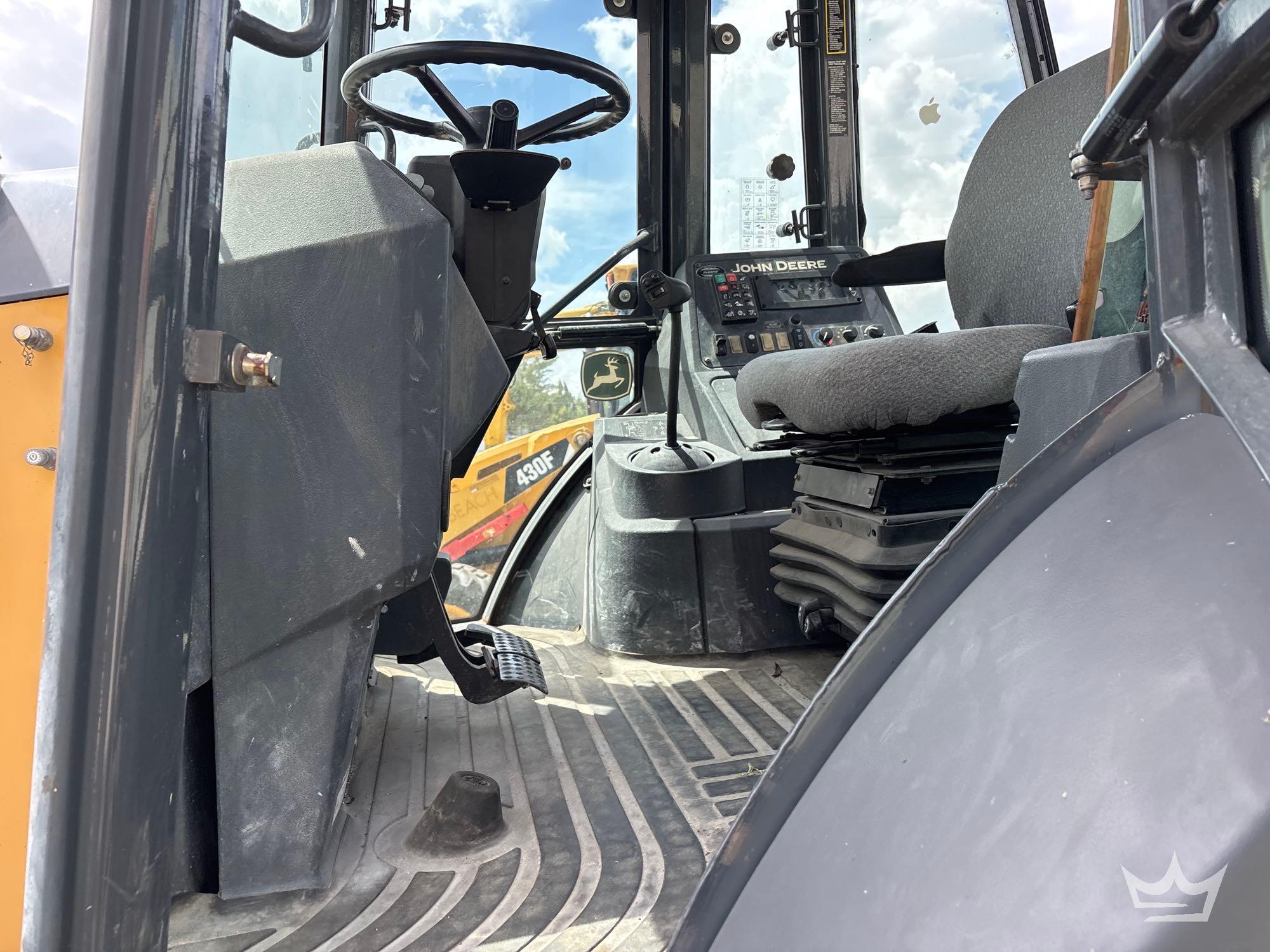 2015 John Deere 410LE