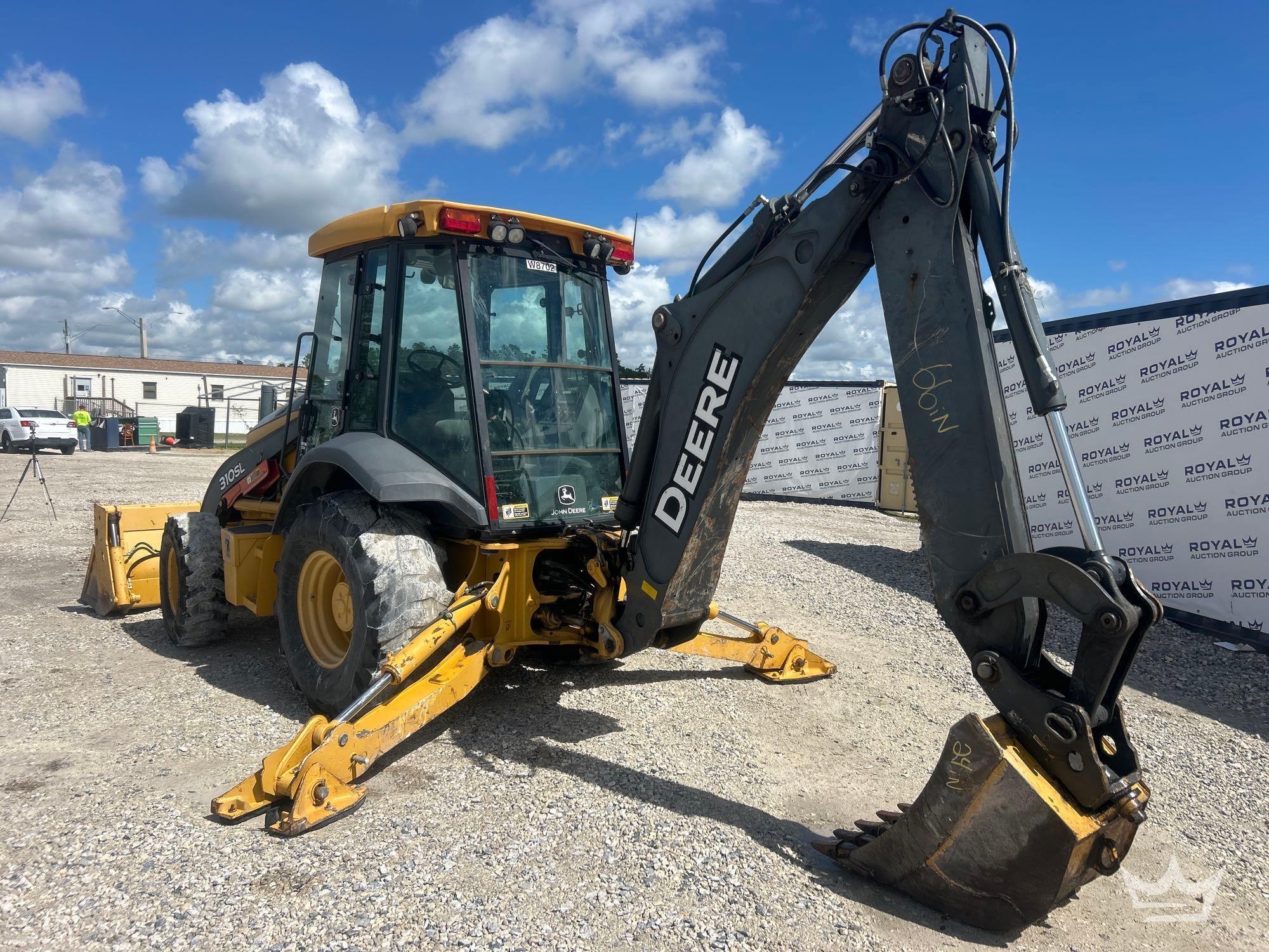 2017 John Deere 310