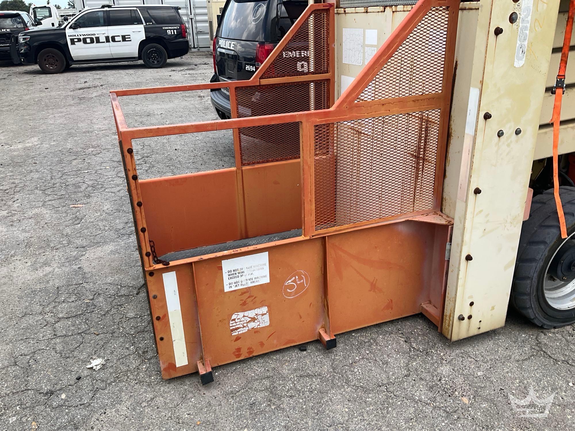 2009 JLG 3369LE