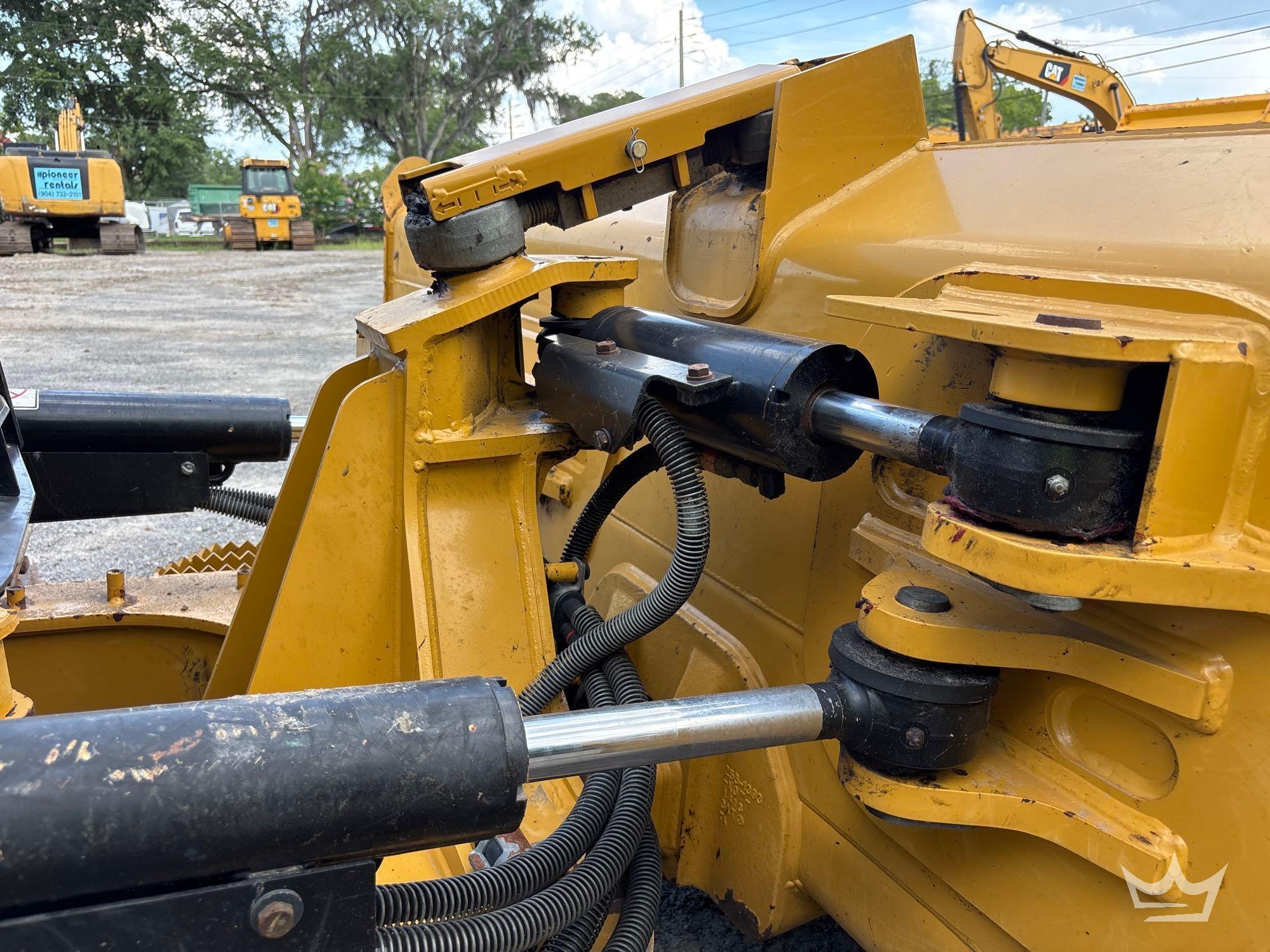 2022 Caterpillar D3