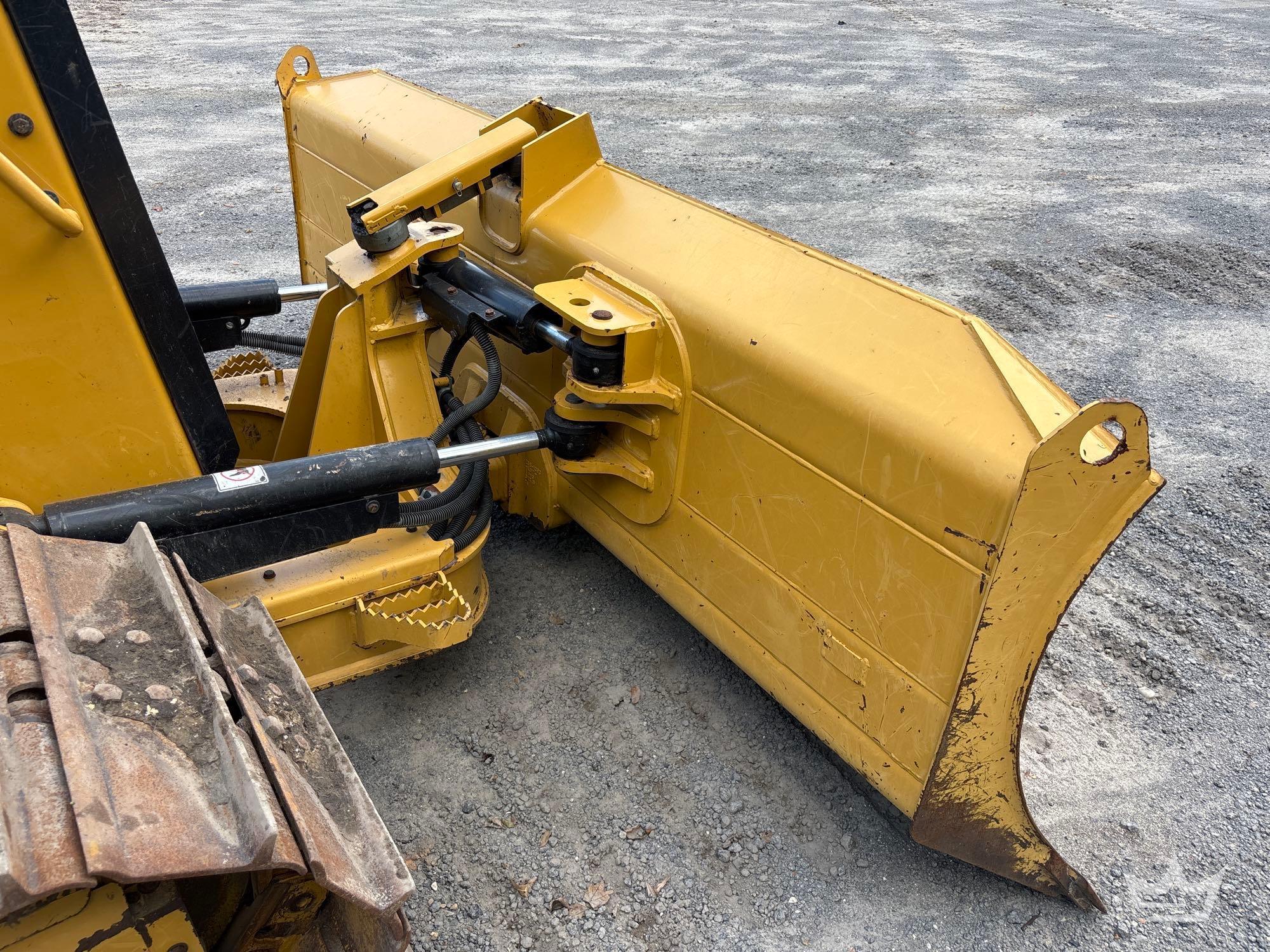 2022 Caterpillar D3