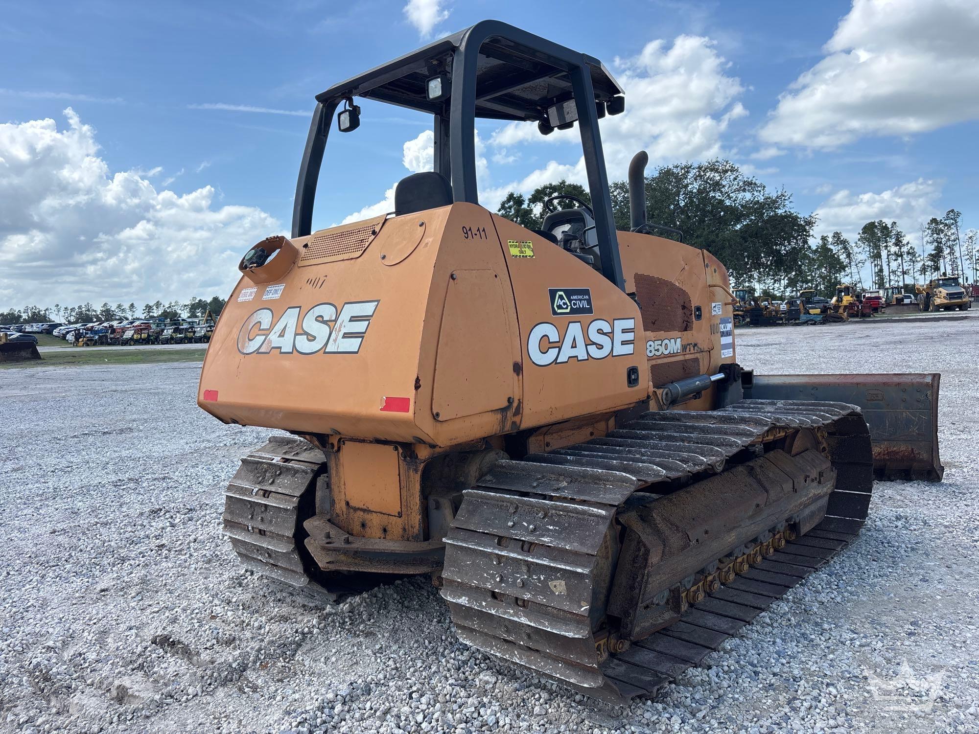 2020 Case 850M