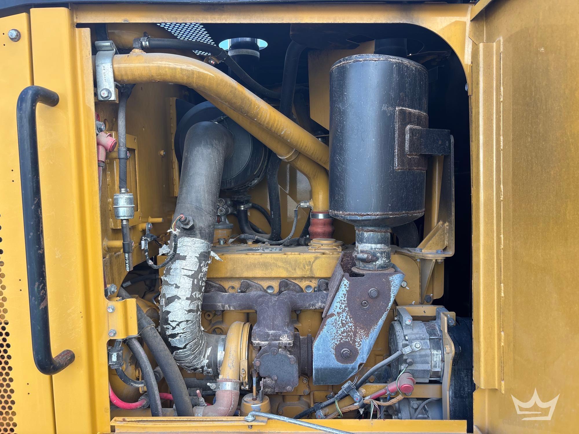 2011 Caterpillar 12M