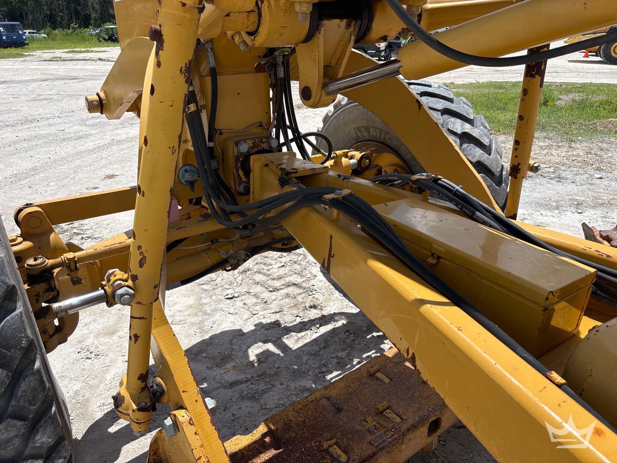 2011 Caterpillar 12M