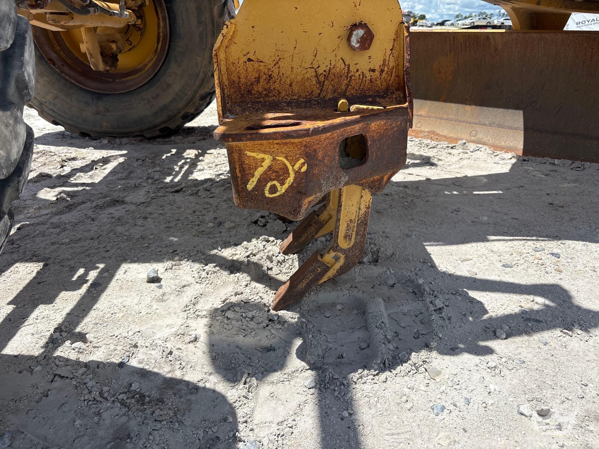 2011 Caterpillar 12M
