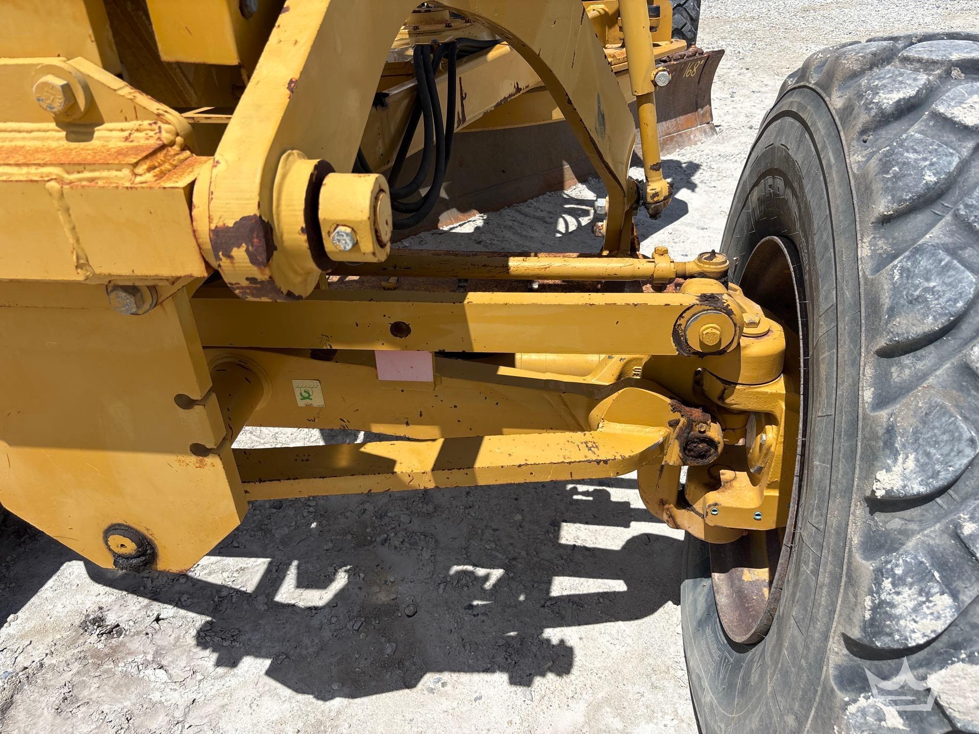 2011 Caterpillar 12M
