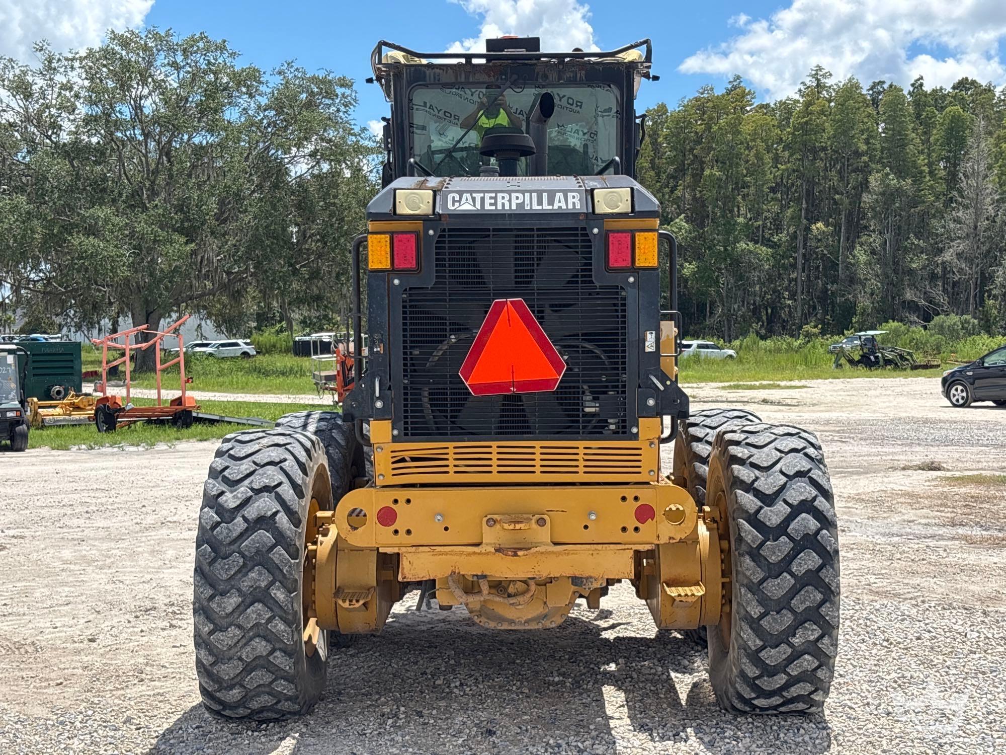 2011 Caterpillar 12M