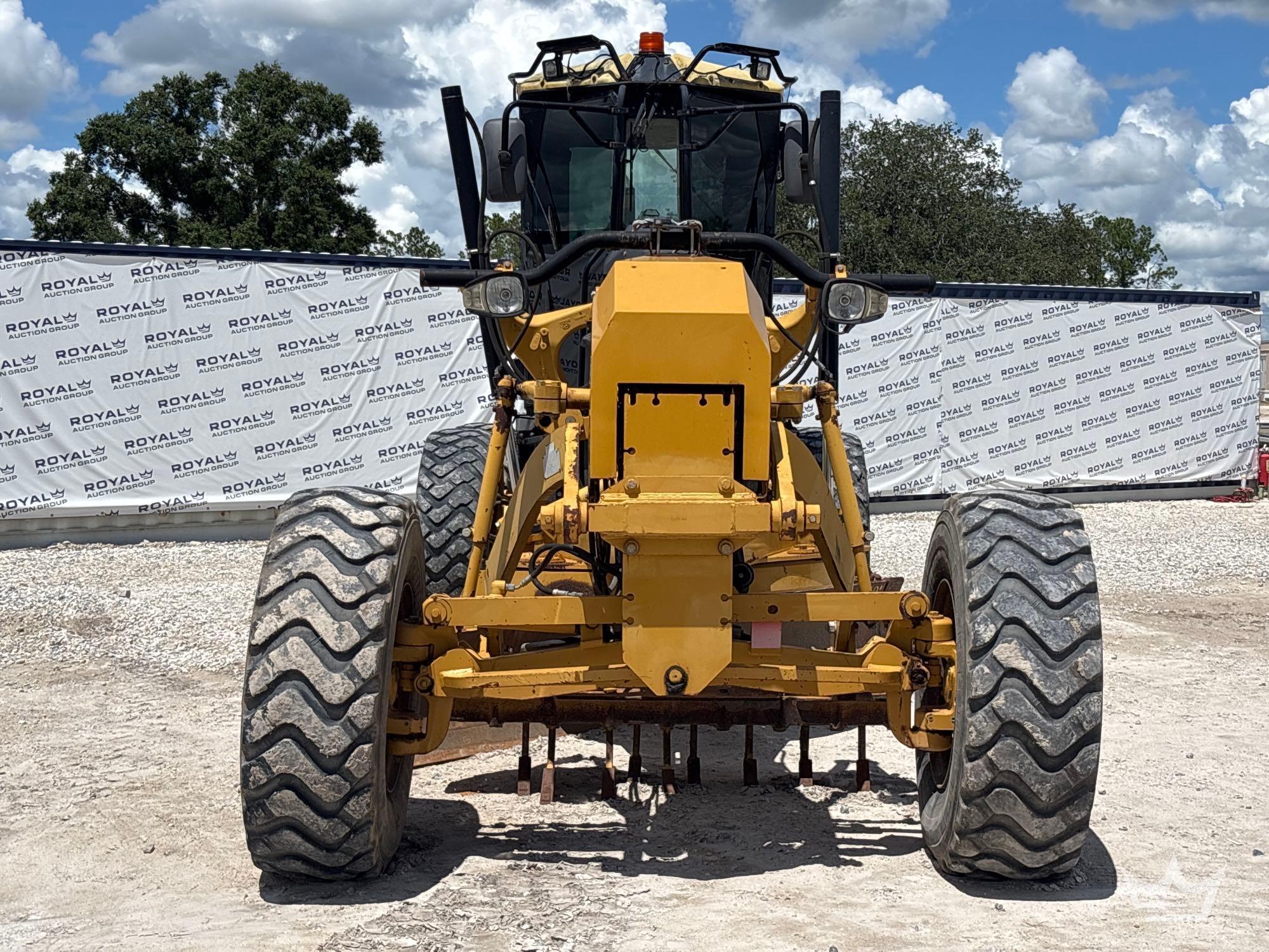 2011 Caterpillar 12M