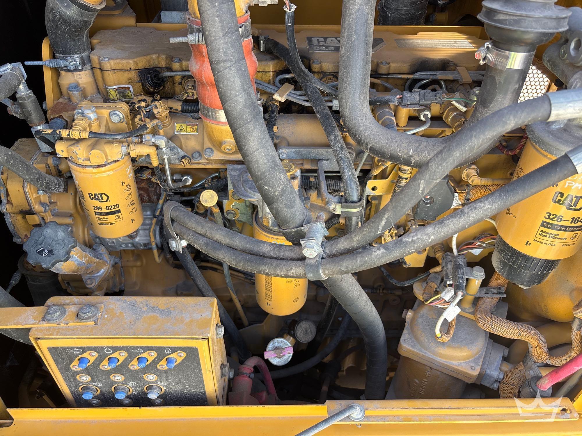 2011 Caterpillar 12M