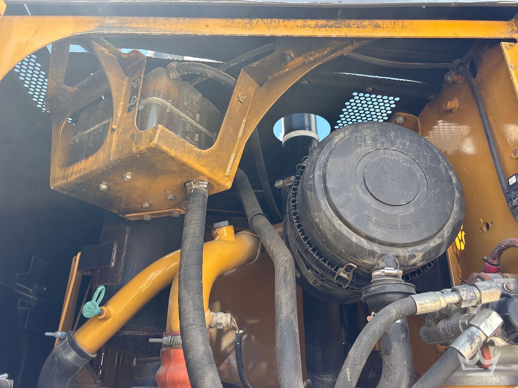2011 Caterpillar 12M