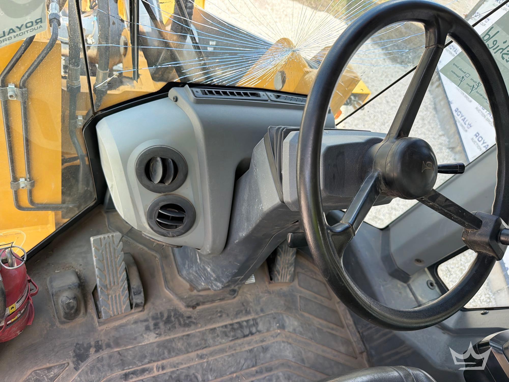2022 John Deere 524