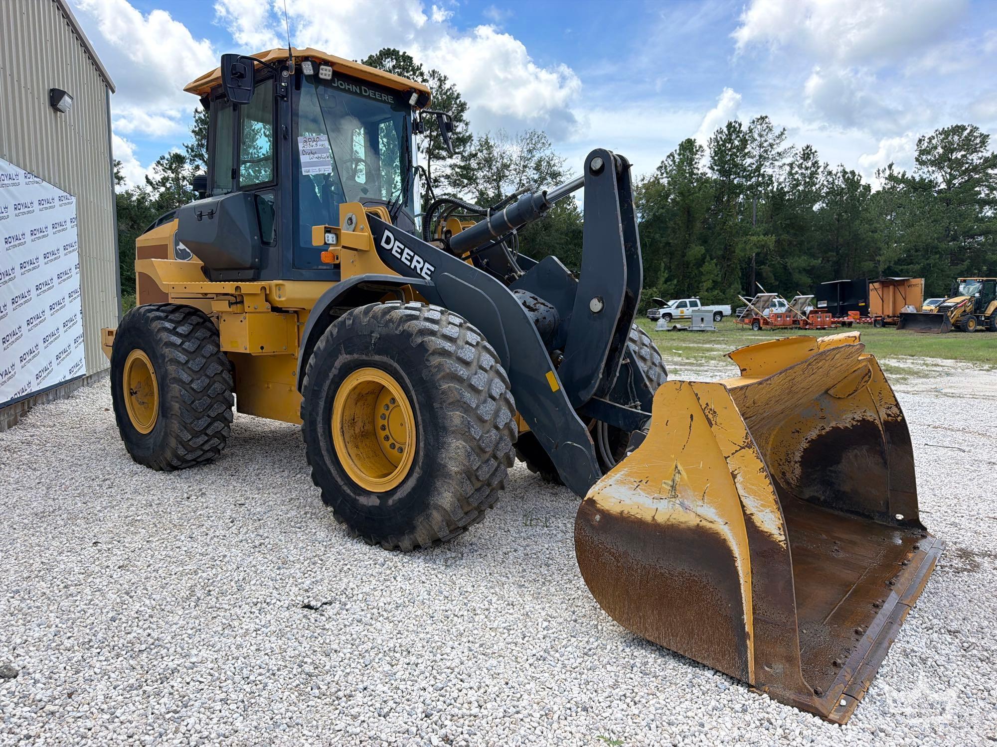2022 John Deere 524