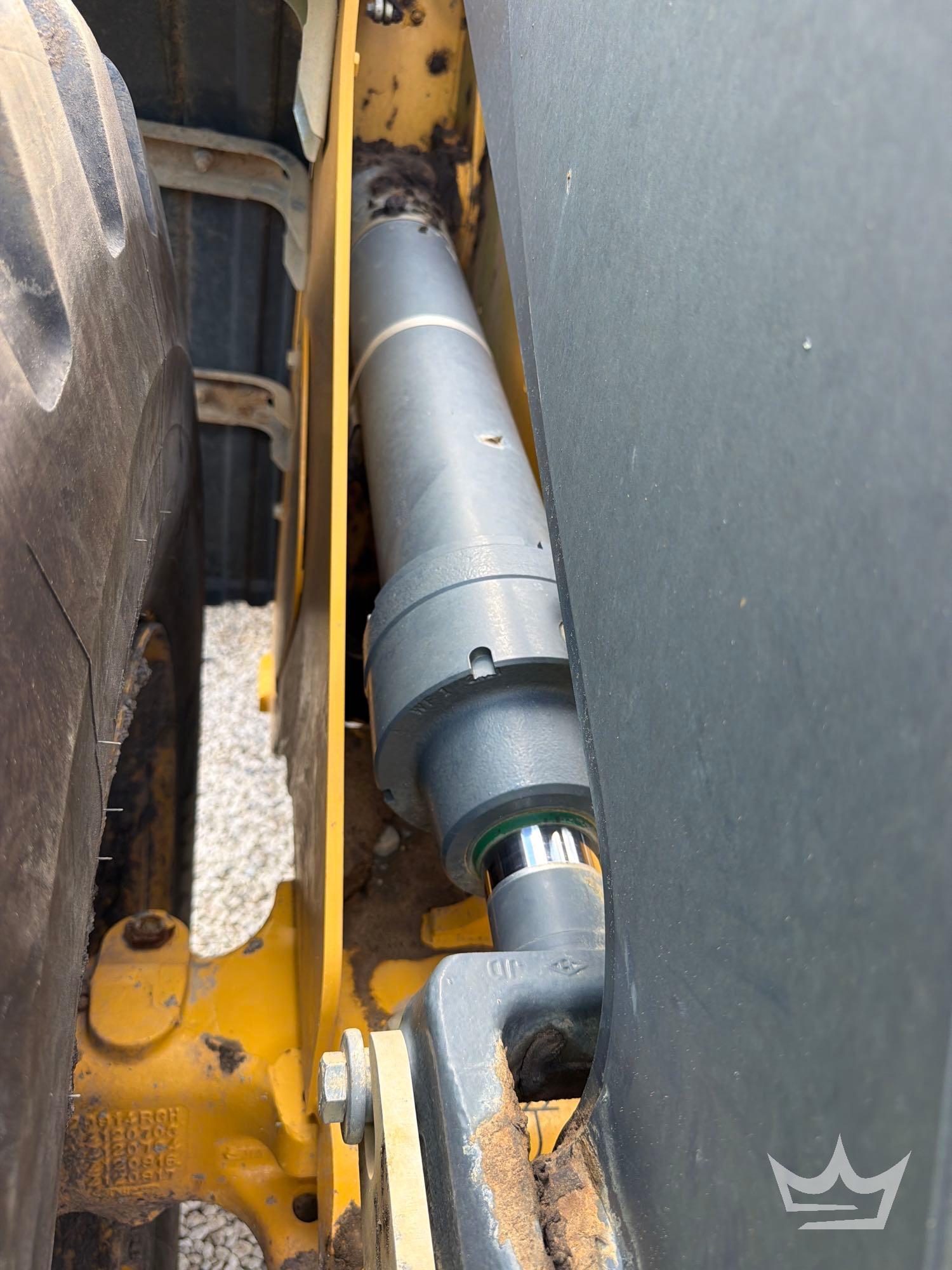2022 John Deere 524
