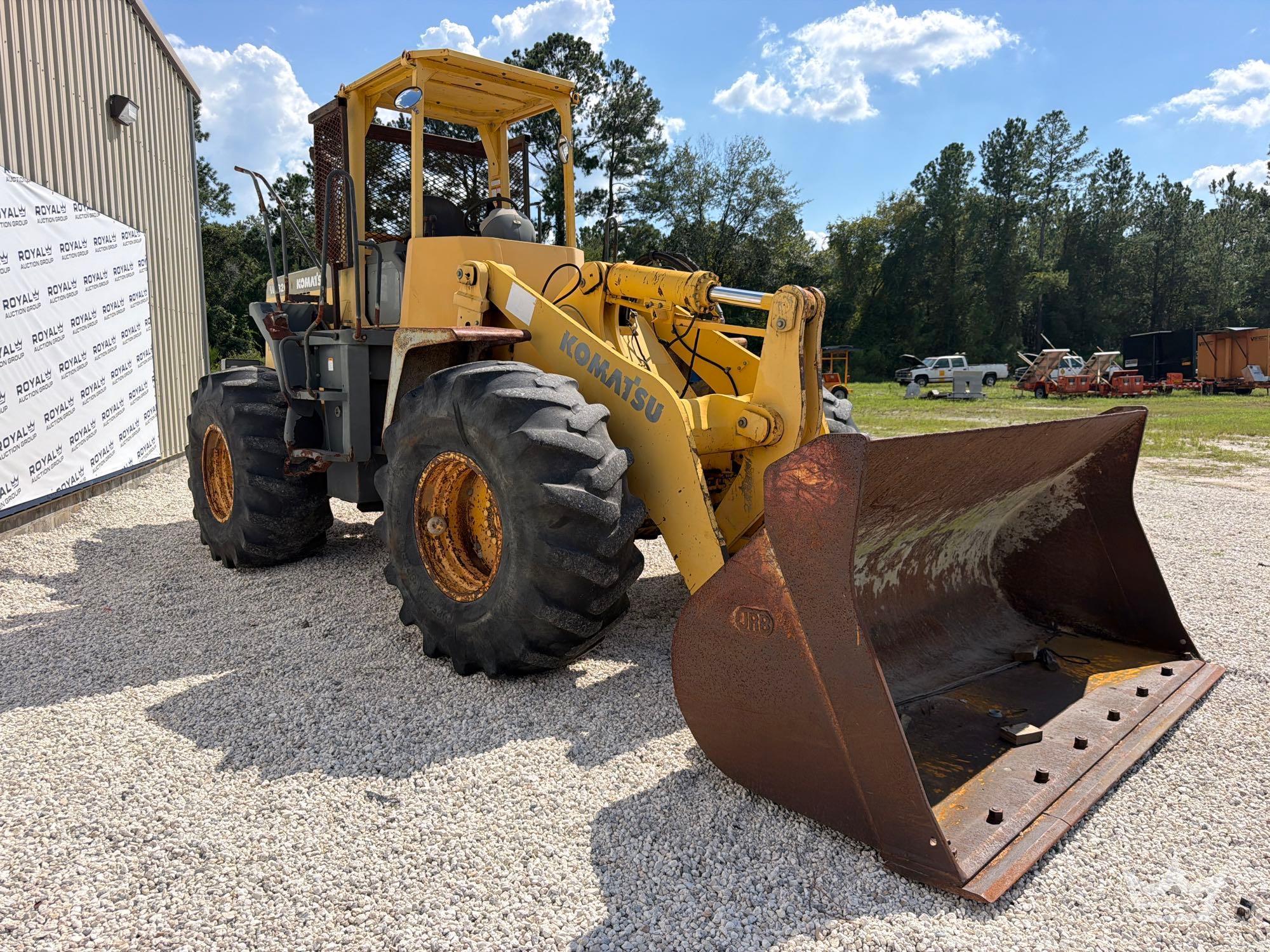2013 Komatsu WA320