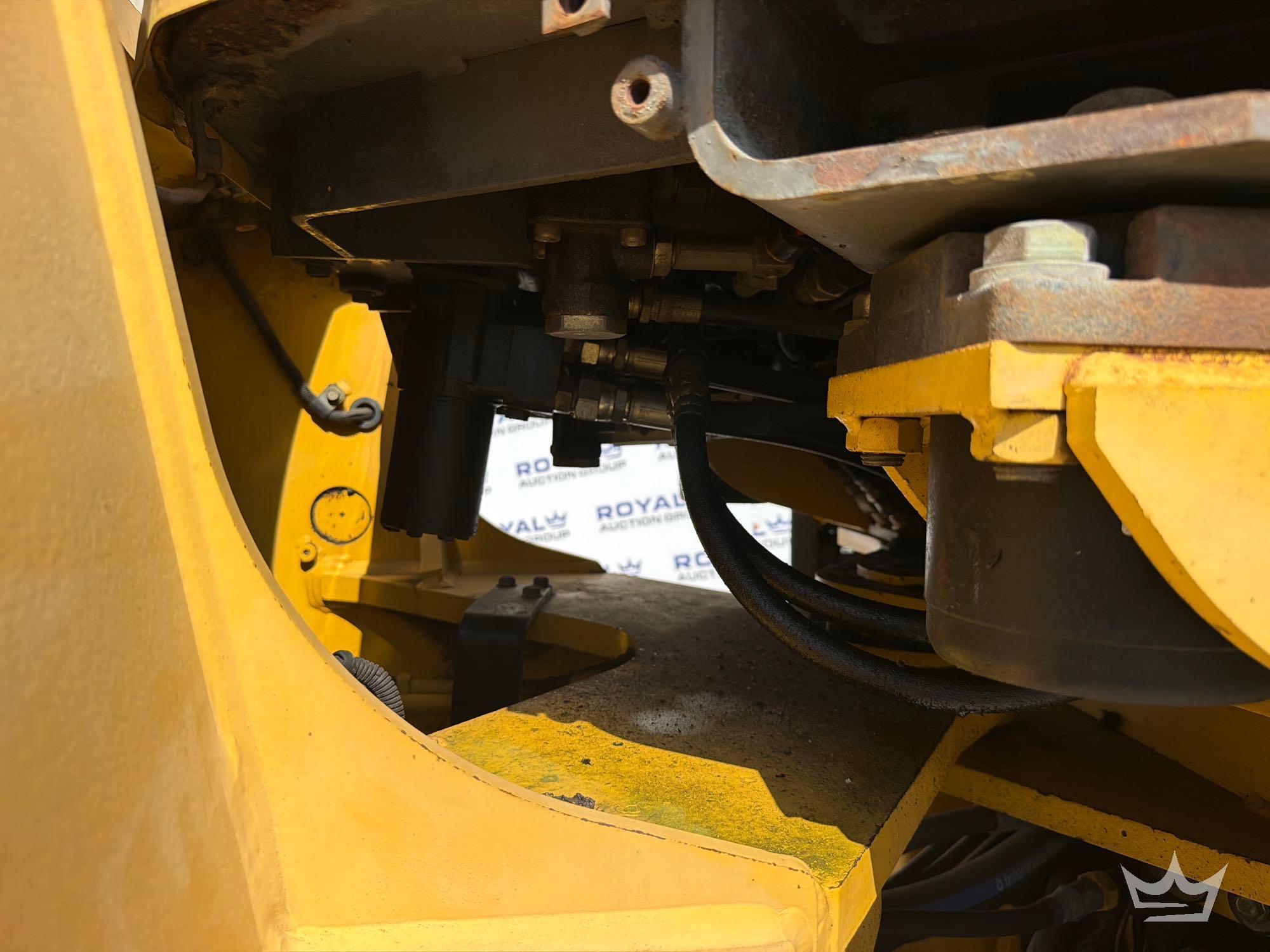 2013 Komatsu WA320