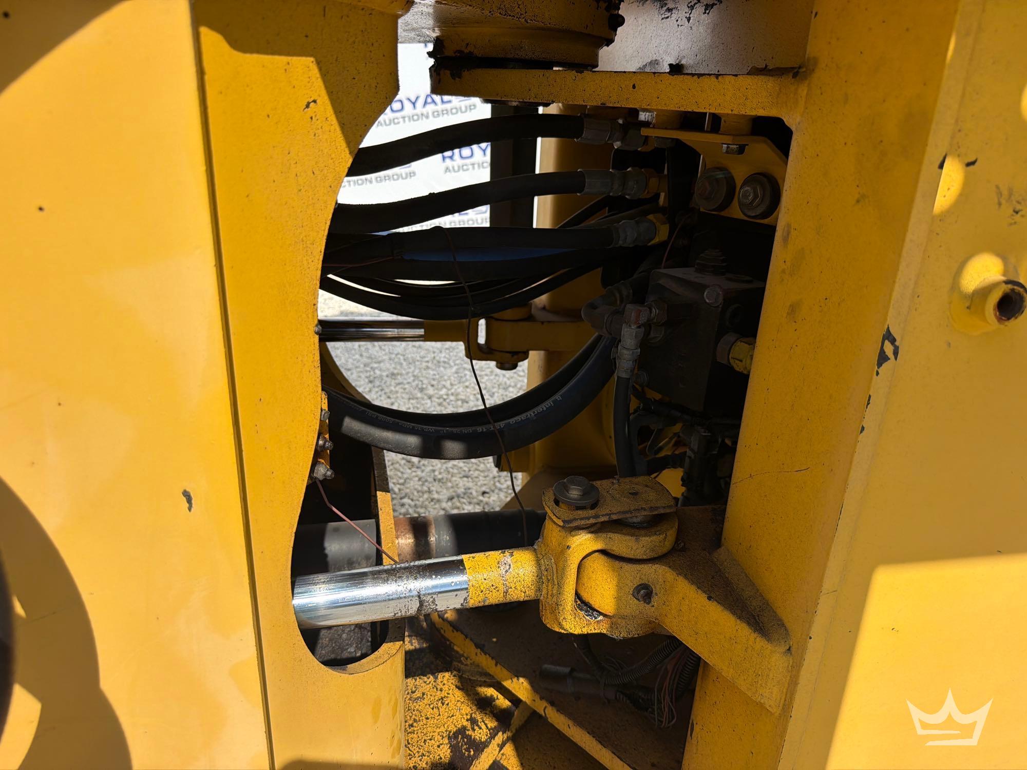2013 Komatsu WA320