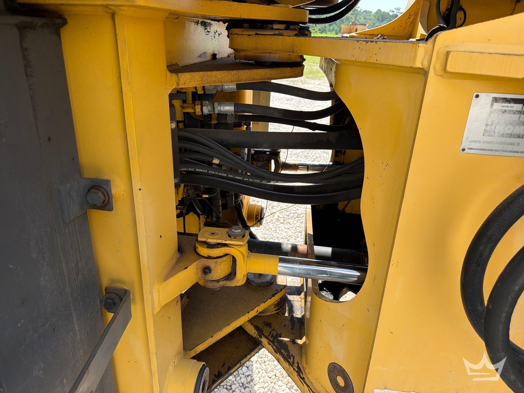 2013 Komatsu WA320