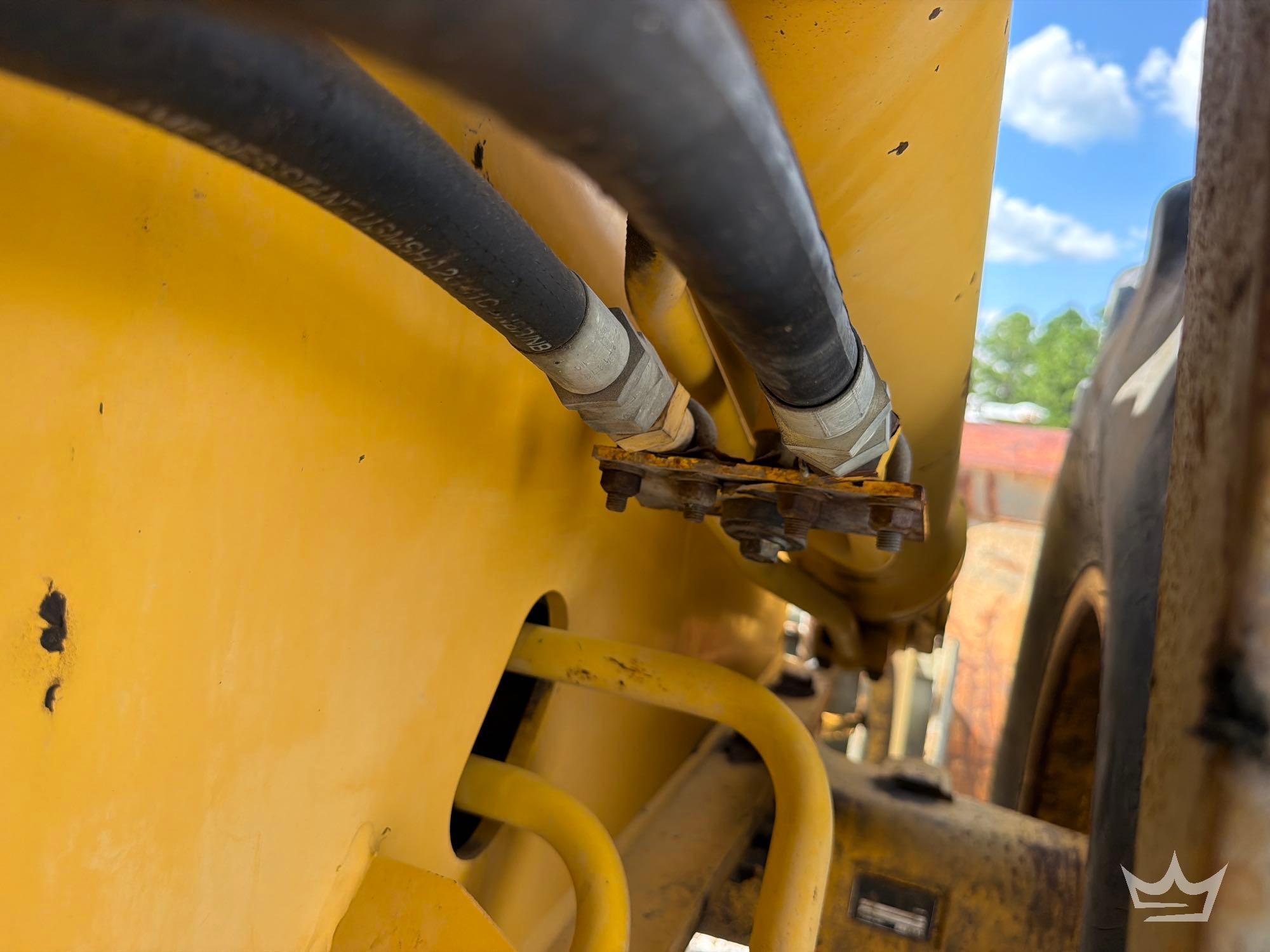 2013 Komatsu WA320