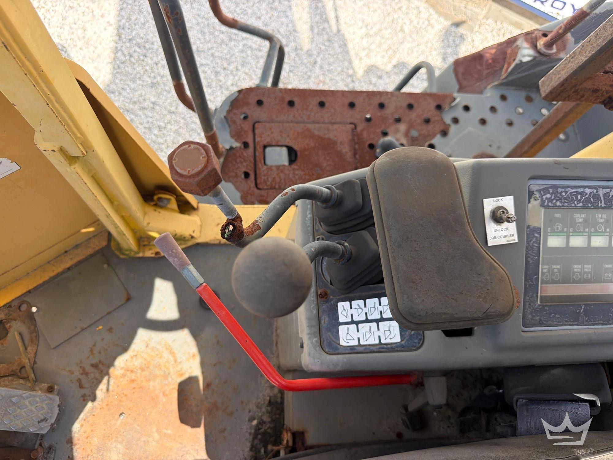2013 Komatsu WA320